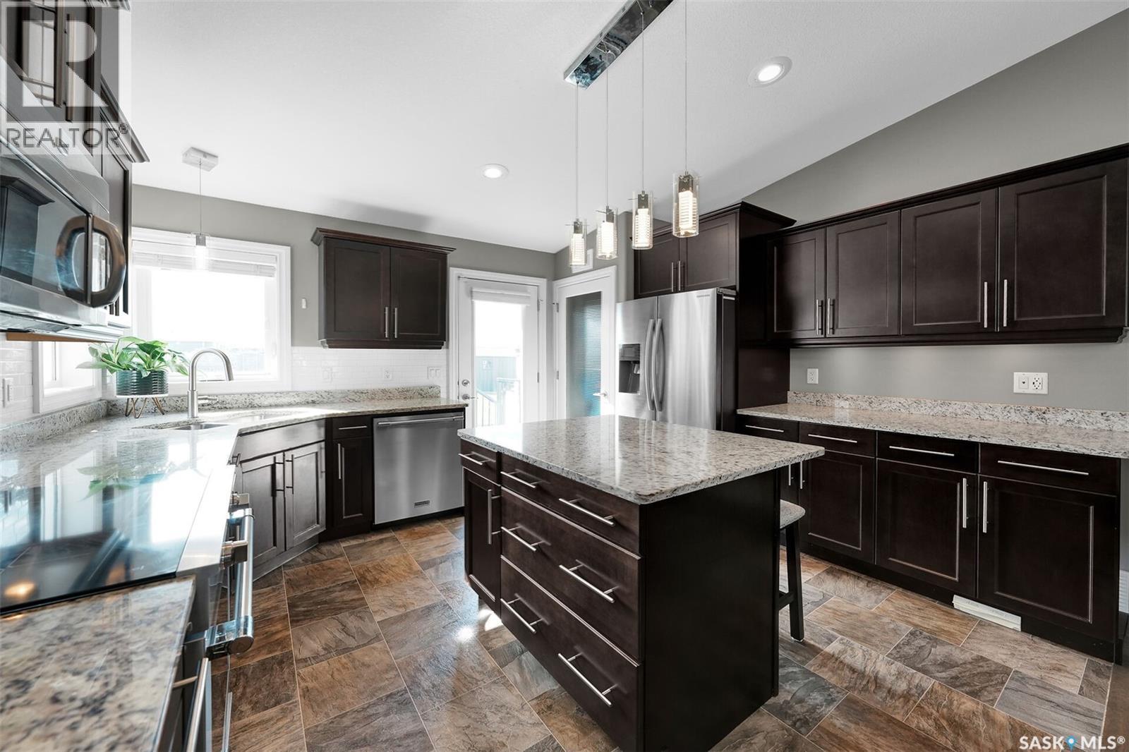 3805 Green Moss Bay, Regina, Saskatchewan  S4V 1P7 - Photo 10 - SK050223