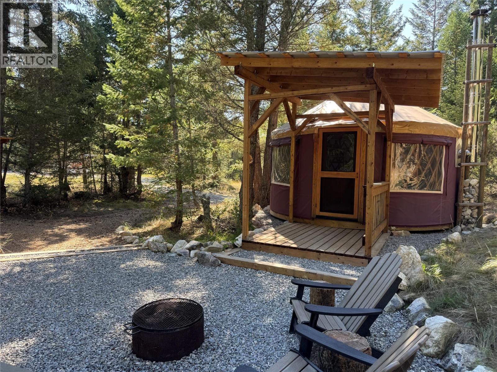 7058 95 Highway, Radium Hot Springs, British Columbia  V0A 1M0 - Photo 10 - 10402033