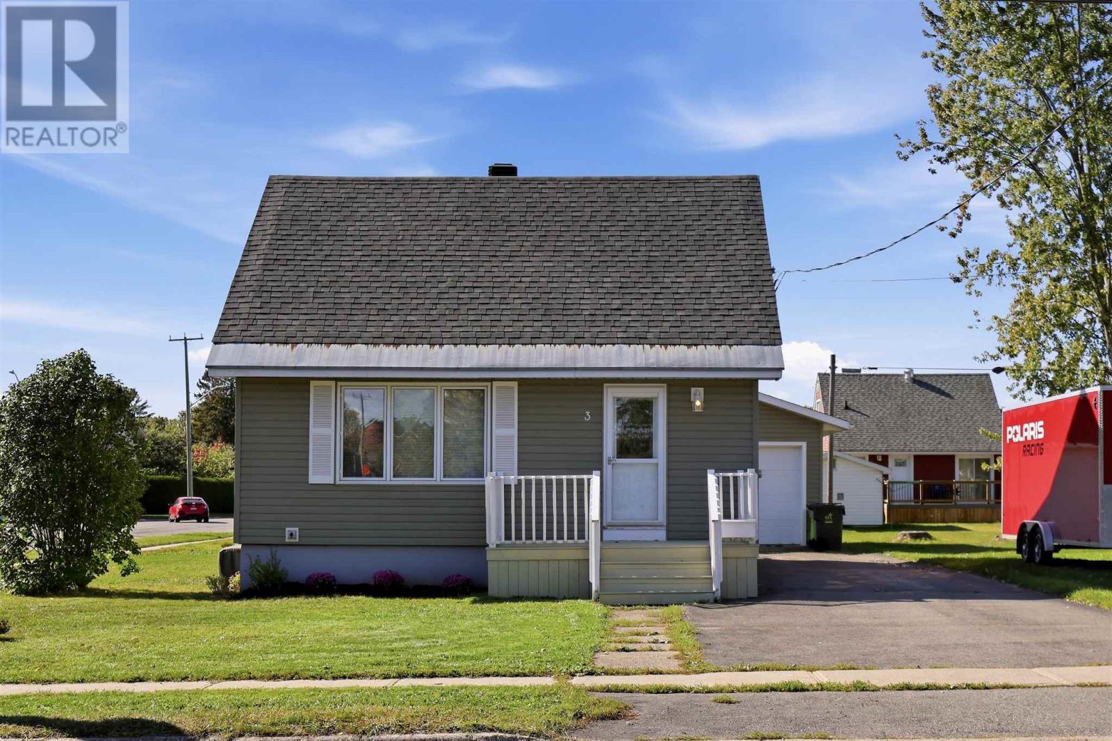 3 Weldon AVE, Sault Ste. Marie, Ontario