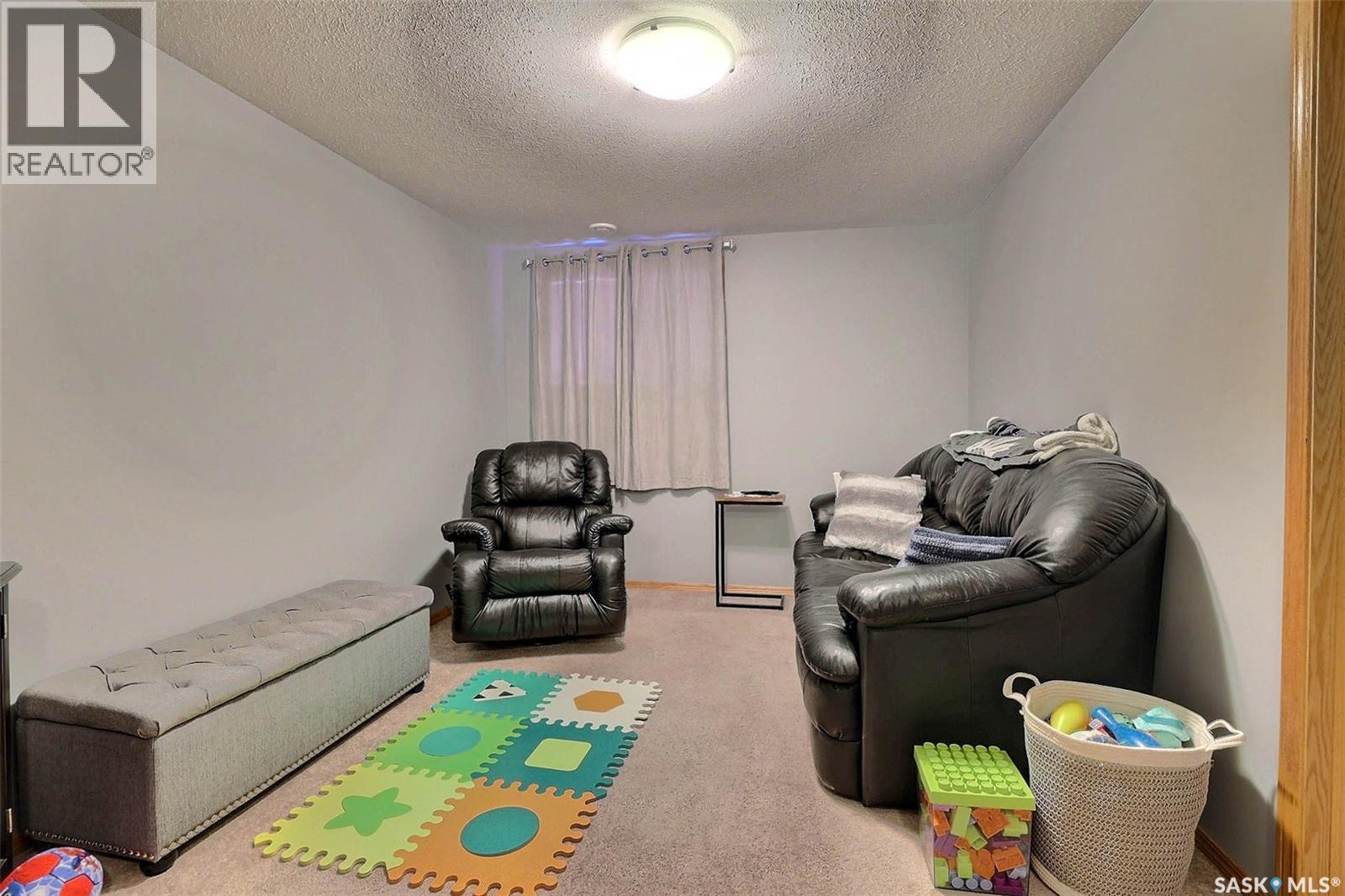 276 Mount Royal Place, Regina, Saskatchewan  S4T 7X9 - Photo 17 - SK050450