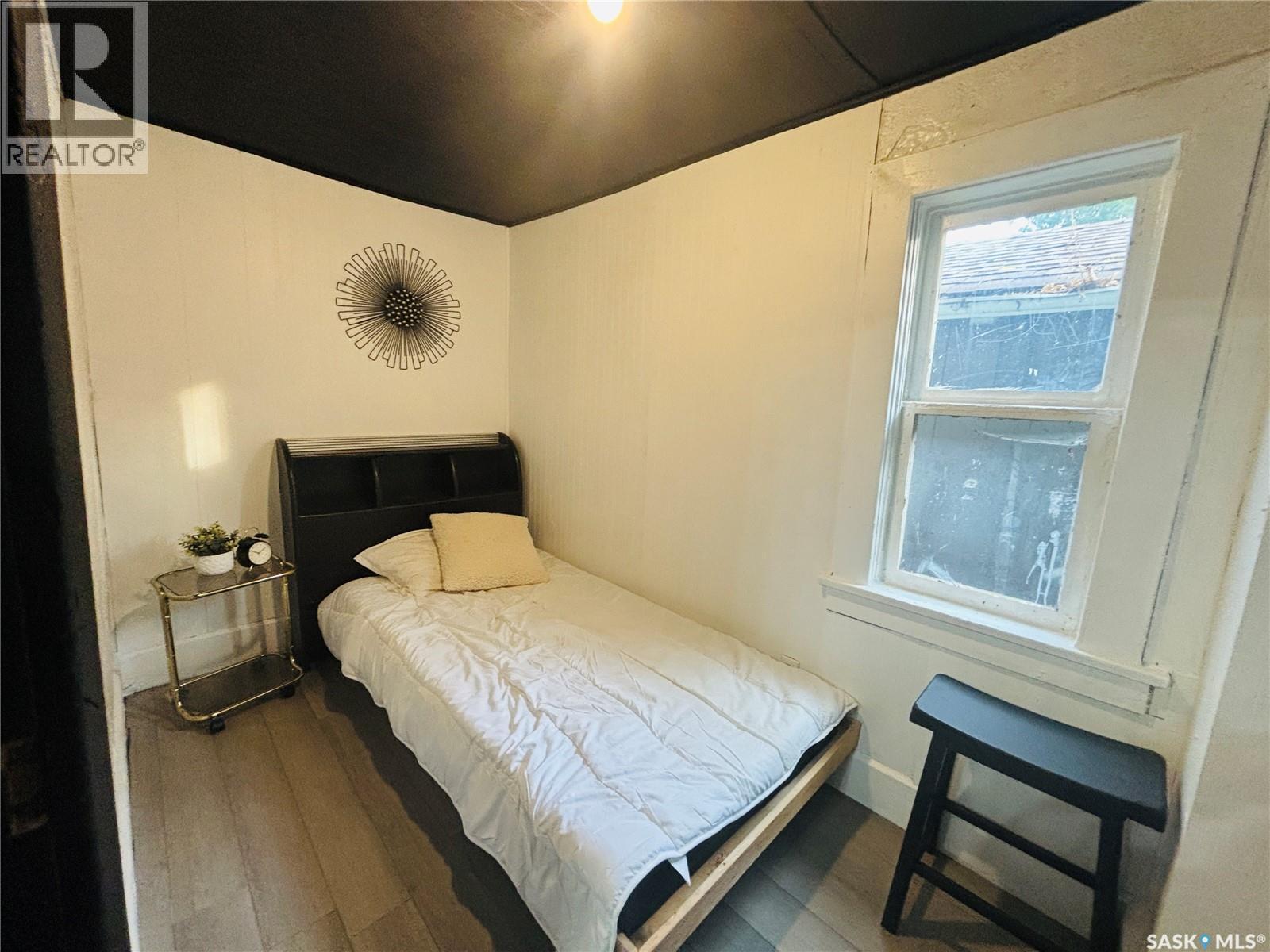 1235 12th Avenue, Regina, Saskatchewan  S4P 0L2 - Photo 6 - SK050307