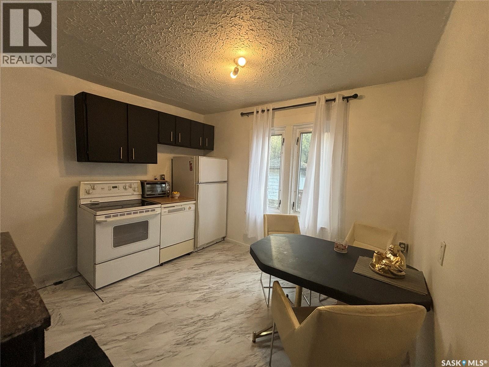 1235 12th Avenue, Regina, Saskatchewan  S4P 0L2 - Photo 7 - SK050307