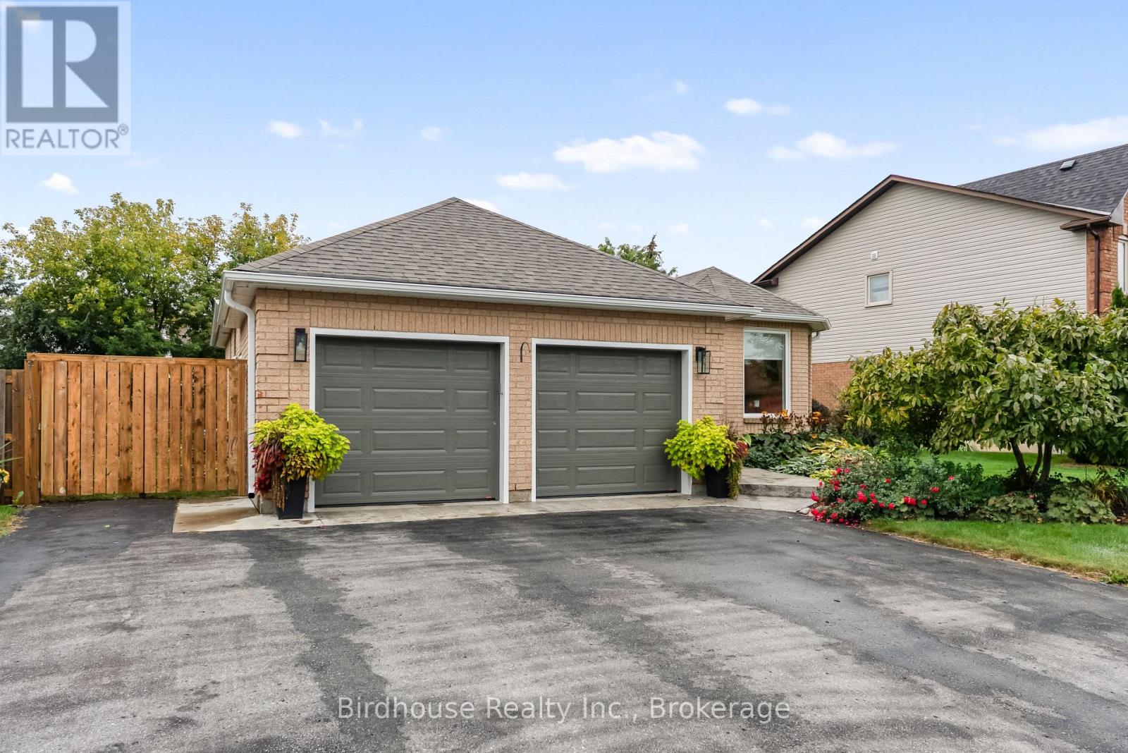 25 Kirkconnell Road, Kawartha Lakes, Ontario  K9V 6E7 - Photo 2 - X13866654