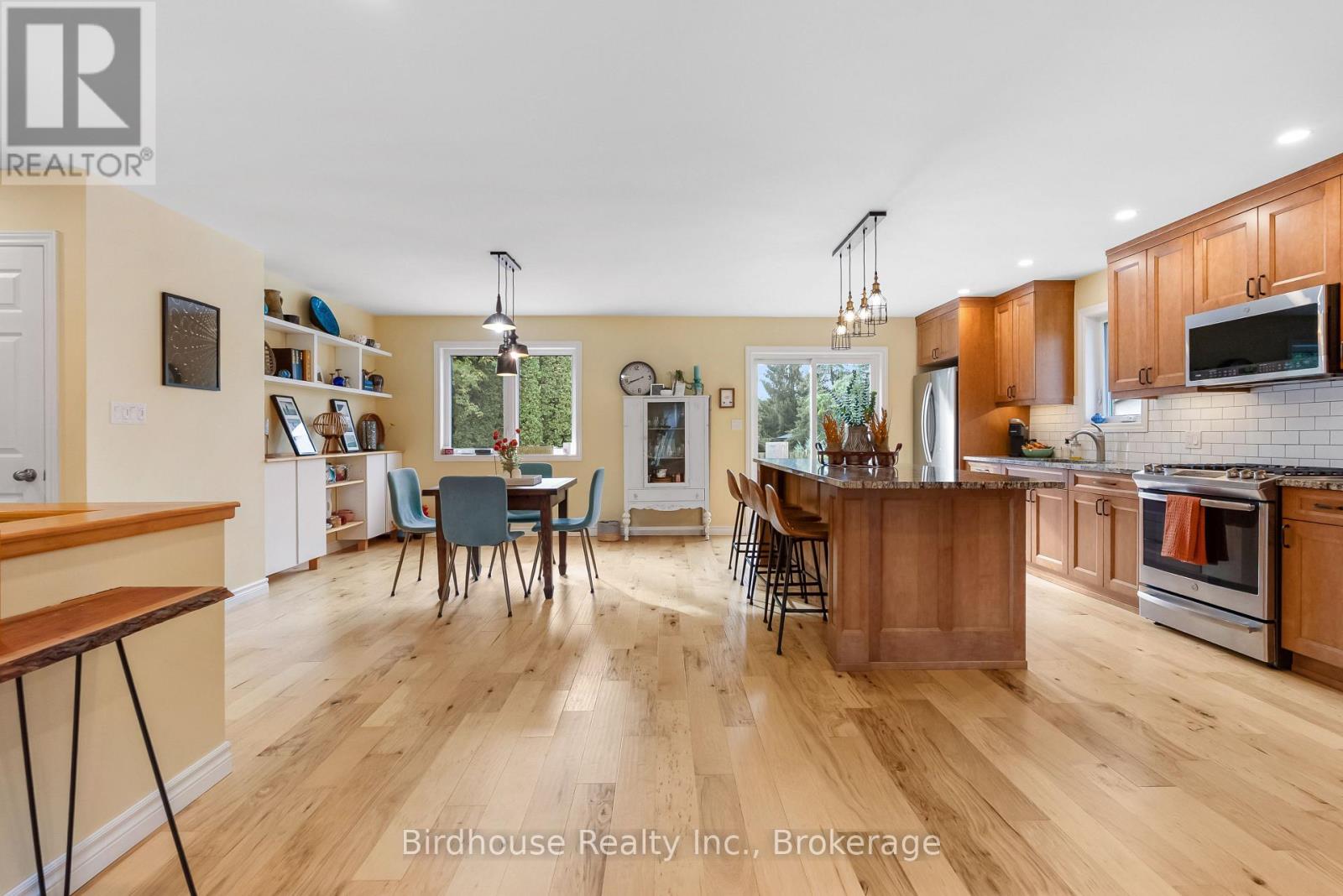 25 Kirkconnell Road, Kawartha Lakes, Ontario  K9V 6E7 - Photo 8 - X13866654
