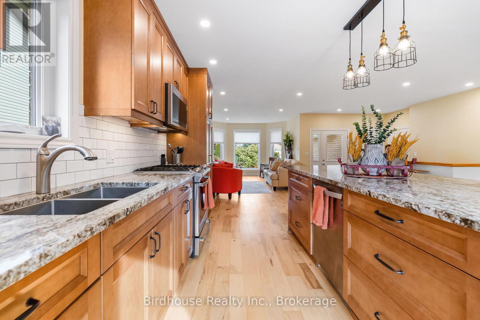 25 Kirkconnell Road, Kawartha Lakes, Ontario  K9V 6E7 - Photo 9 - X13866654