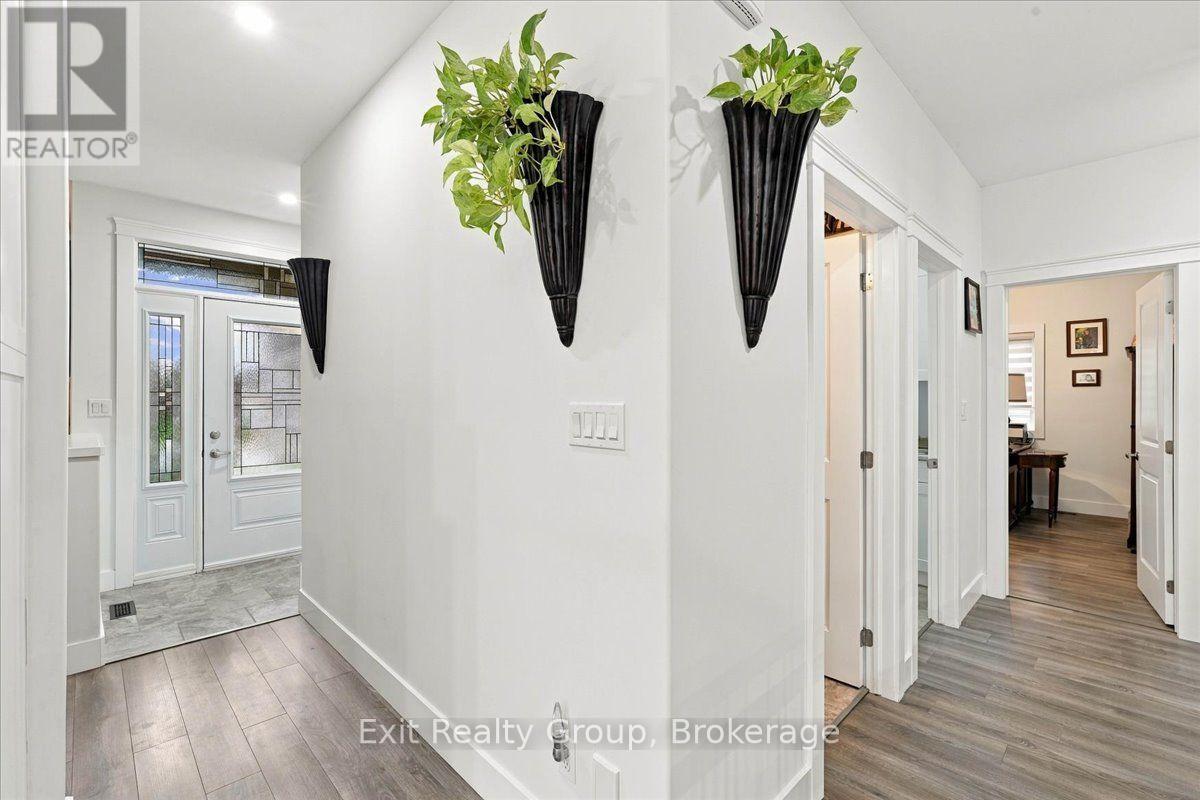 46 Birchmount Street, Quinte West, Ontario  K9V 0C6 - Photo 3 - X13866728