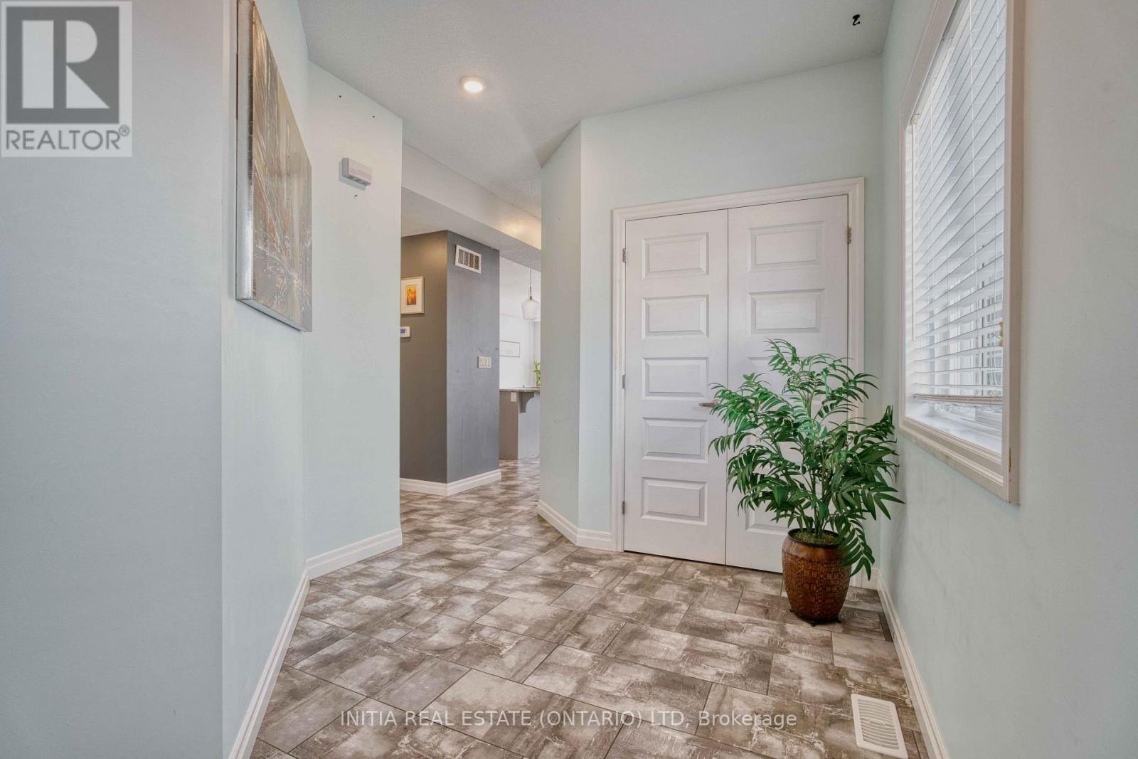 571 Freeport Street, London North, Ontario  N6G 5B1 - Photo 3 - X13866738