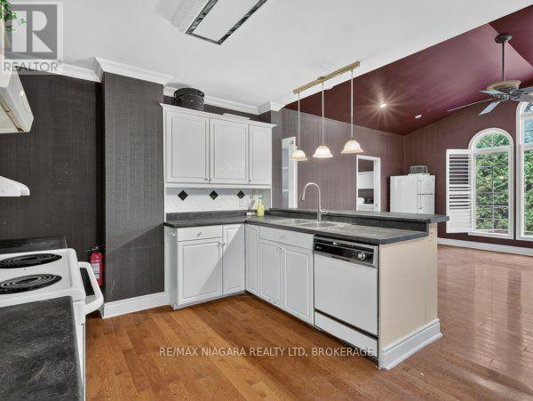 4758 Ryerson Crescent, Niagara Falls (Downtown), Ontario L2E 1E5 - Photo 8 - X13866642