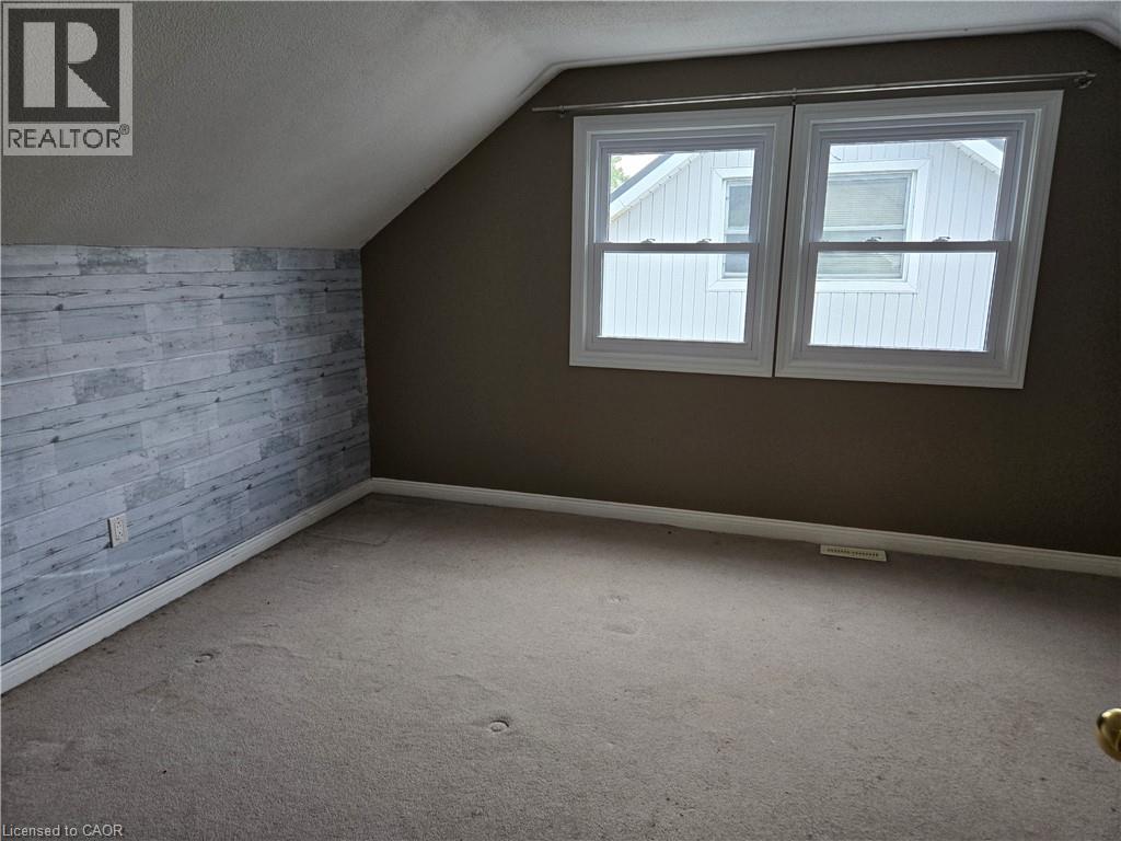 325 Simpson Avenue, Welland, Ontario  L3B 4Y7 - Photo 11 - 40869344