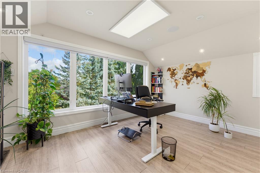 70 DEER RIDGE Crescent