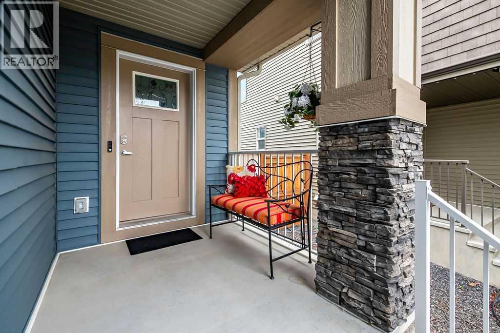 118 Mist Mountain Rise, Okotoks, Alberta  T1S 5P6 - Photo 2 - A2350383