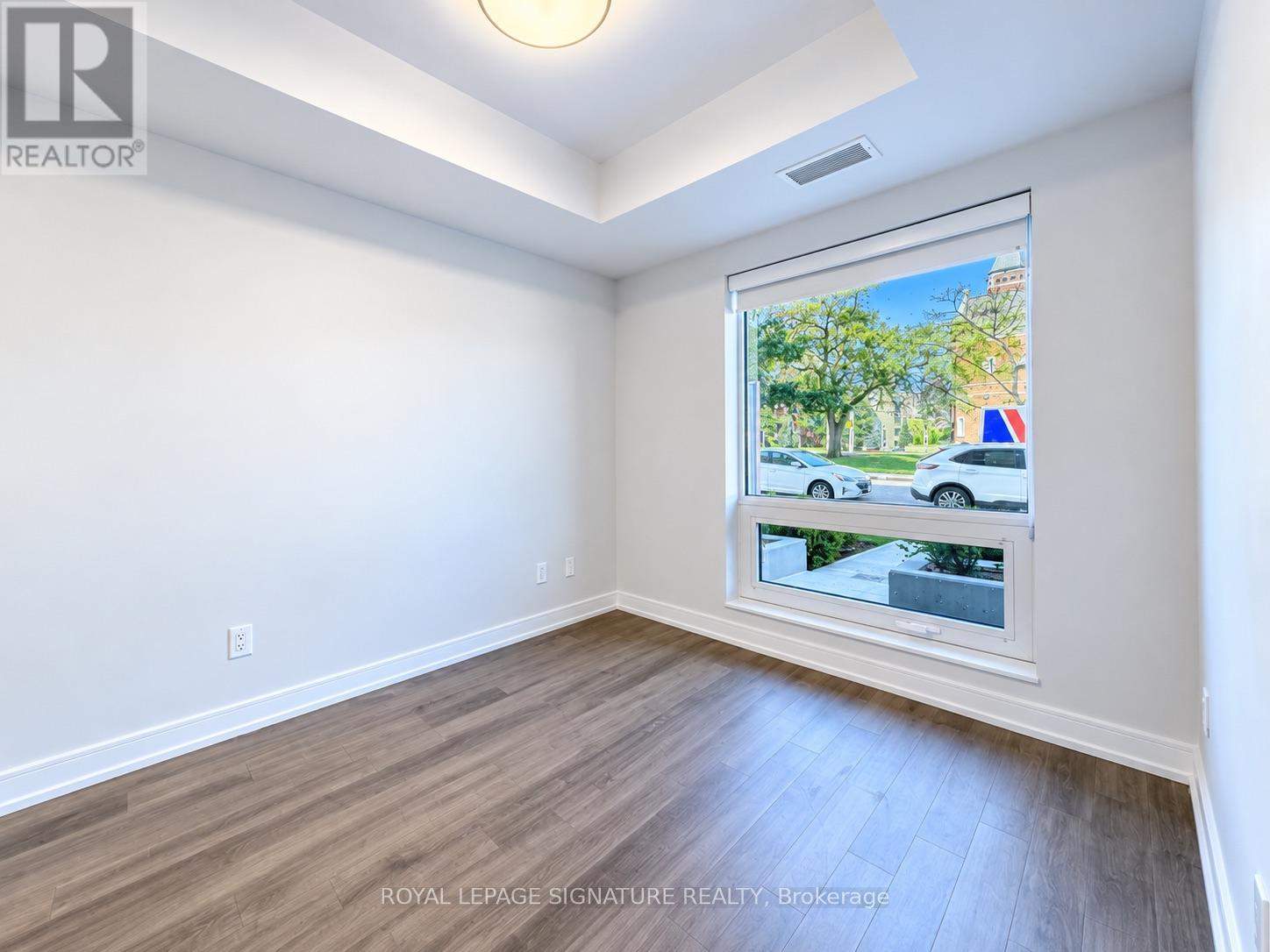 106 - 2525 BATHURST STREET