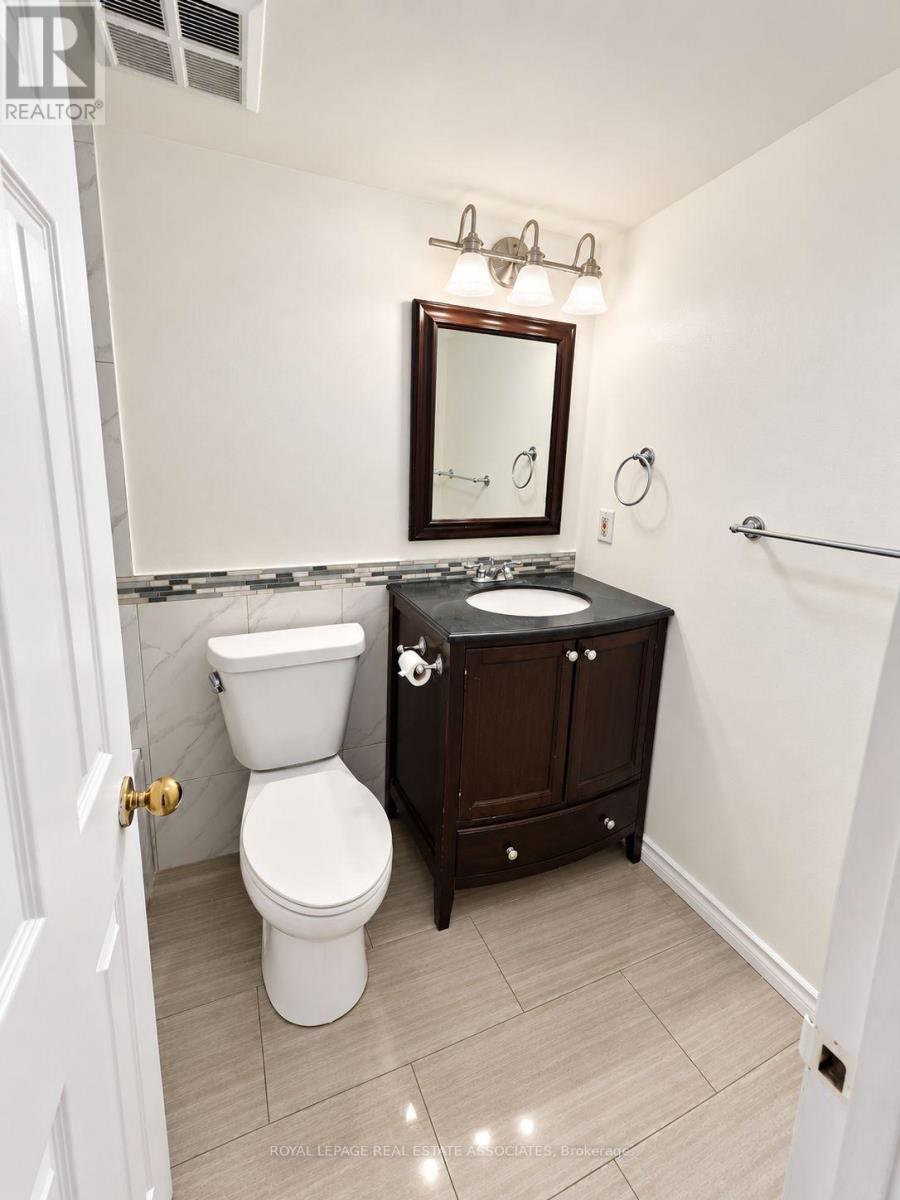 1805 - 55 Centre Avenue, Toronto, Ontario  M5G 2H5 - Photo 10 - C13866674
