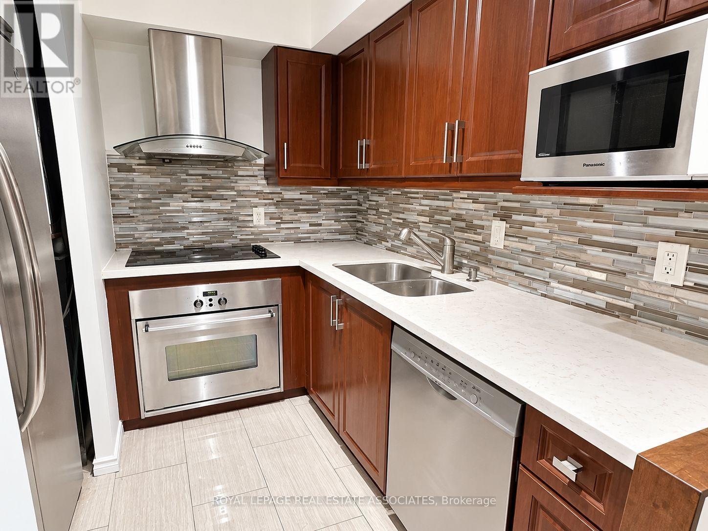 1805 - 55 Centre Avenue, Toronto, Ontario  M5G 2H5 - Photo 5 - C13866674
