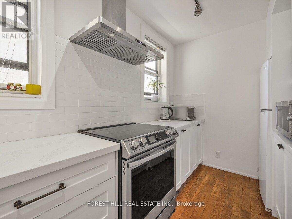2nd & 3rd Floor - 14b Glenview Avenue, Toronto, Ontario  M4R 1P6 - Photo 11 - C13866706