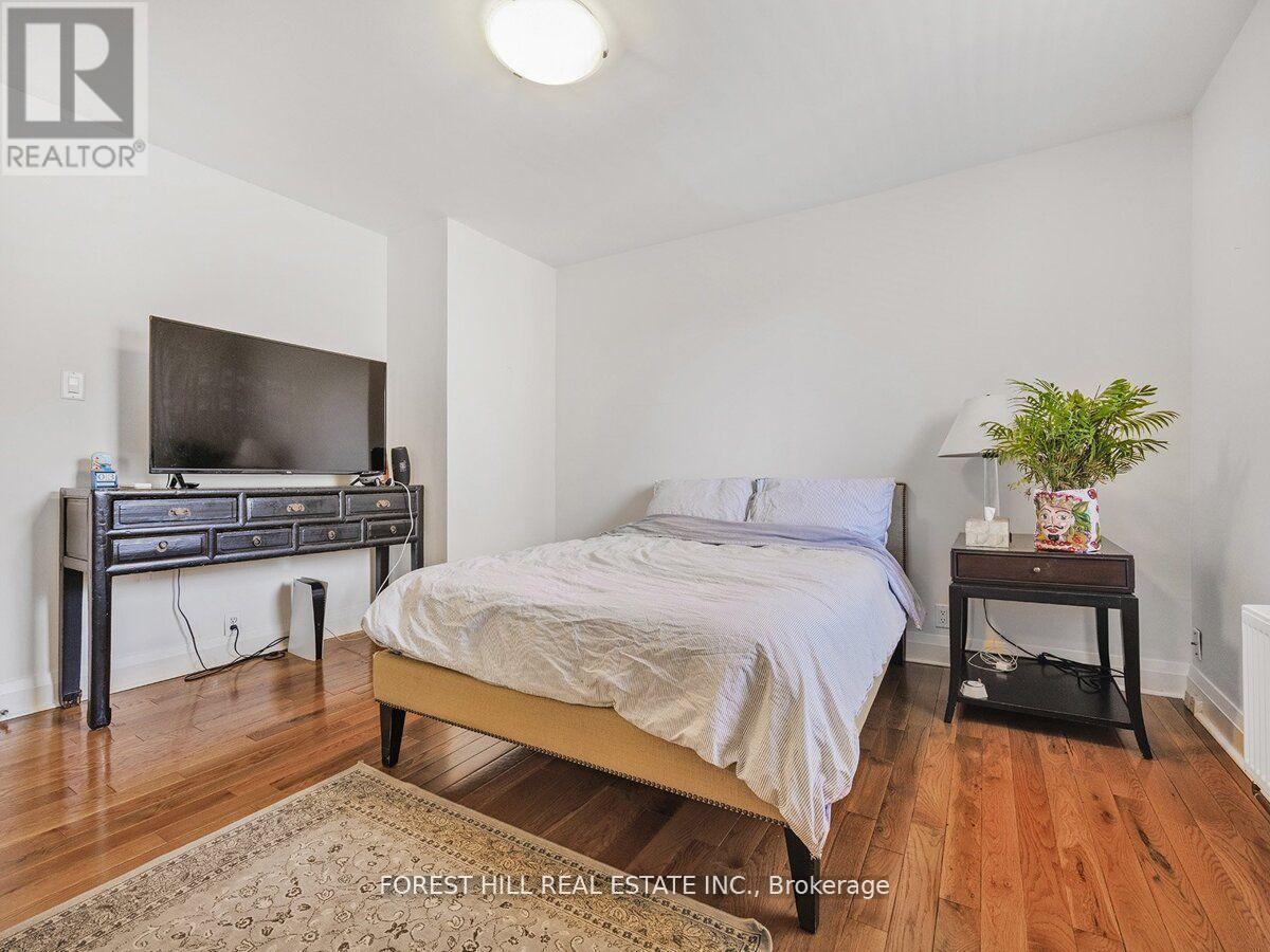 2nd & 3rd Floor - 14b Glenview Avenue, Toronto, Ontario  M4R 1P6 - Photo 17 - C13866706