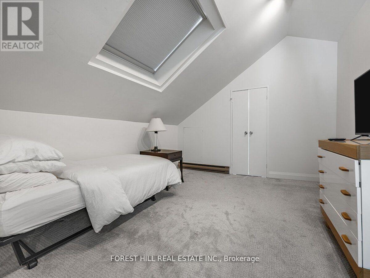 2nd & 3rd Floor - 14b Glenview Avenue, Toronto, Ontario  M4R 1P6 - Photo 18 - C13866706