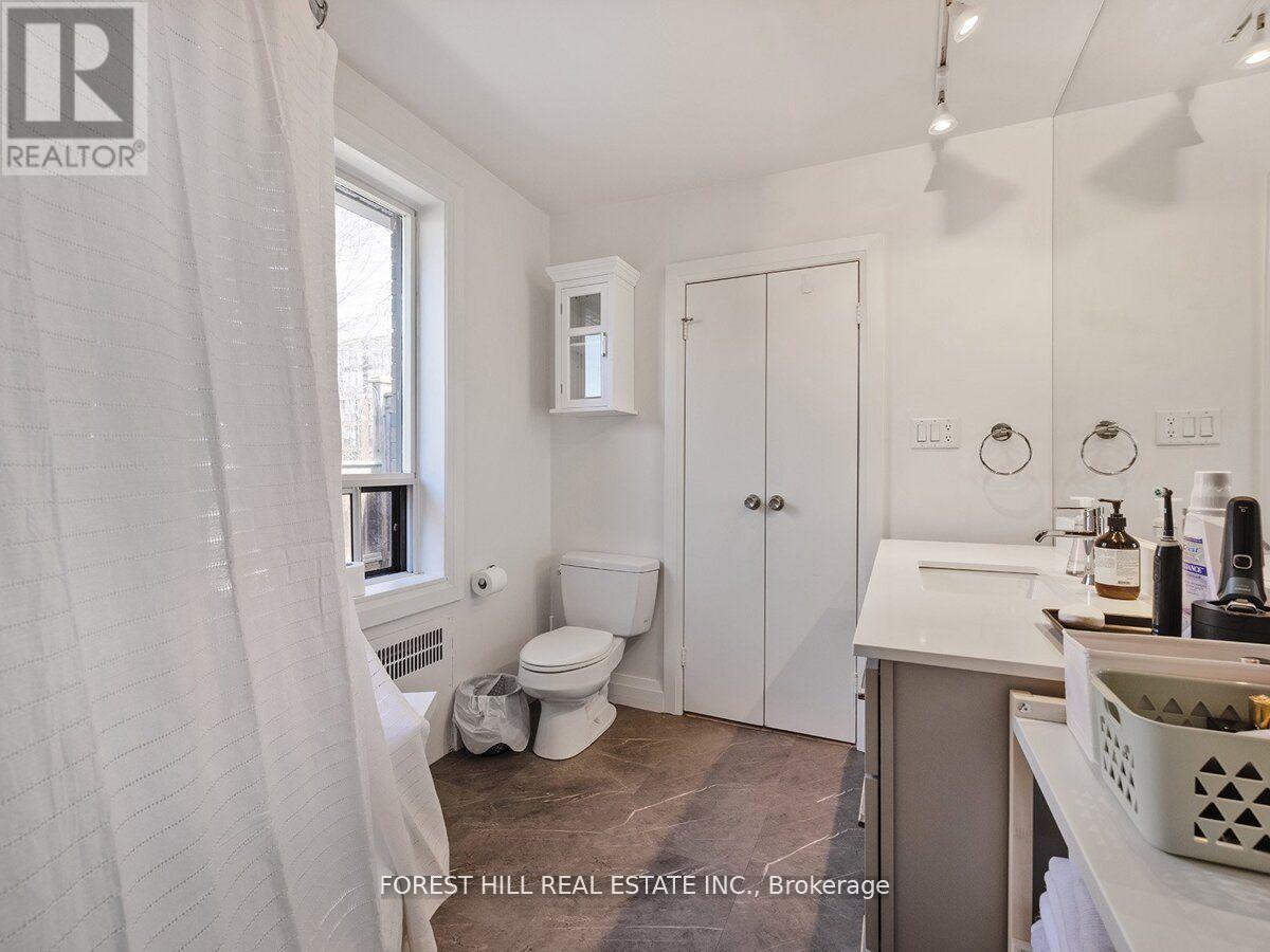 2nd & 3rd Floor - 14b Glenview Avenue, Toronto, Ontario  M4R 1P6 - Photo 21 - C13866706