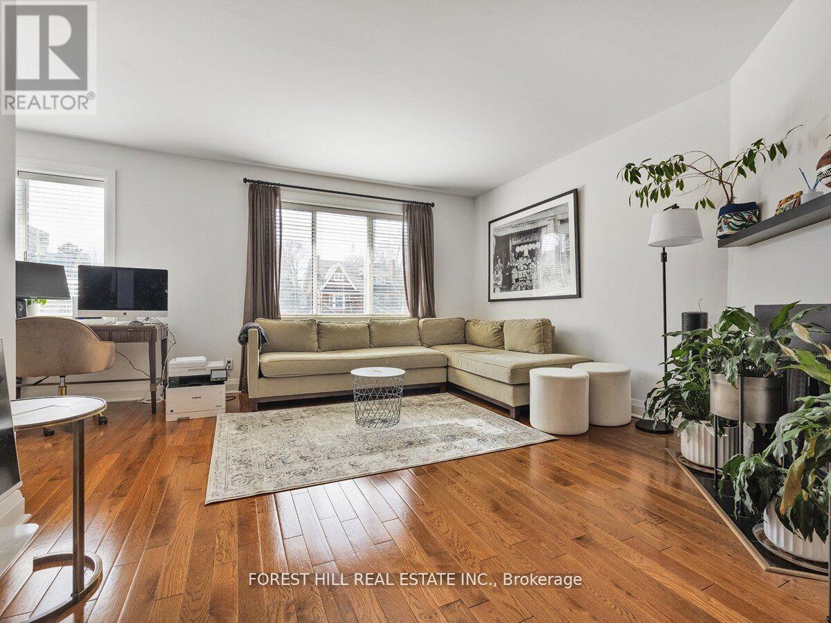 2nd & 3rd Floor - 14b Glenview Avenue, Toronto, Ontario  M4R 1P6 - Photo 3 - C13866706