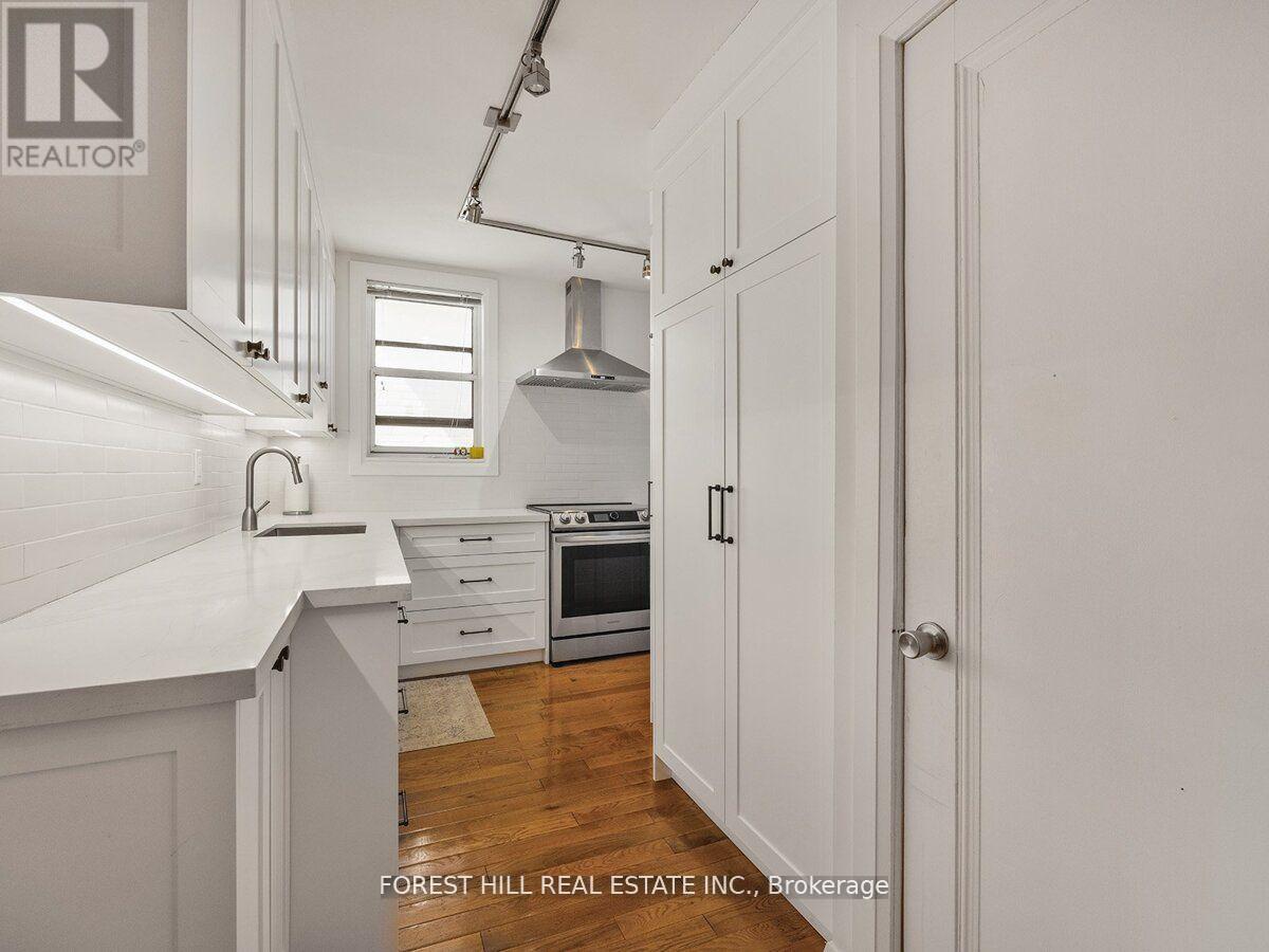 2nd & 3rd Floor - 14b Glenview Avenue, Toronto, Ontario  M4R 1P6 - Photo 9 - C13866706