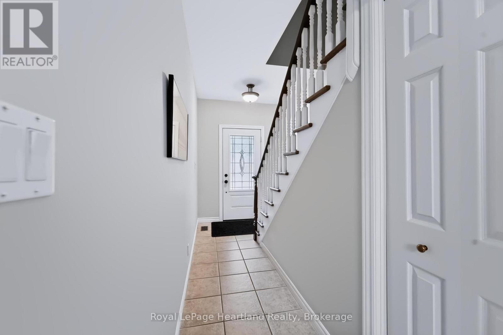 54 Trafalgar Street, Goderich, Ontario N7A 1T4 - Photo 3 - X13866690
