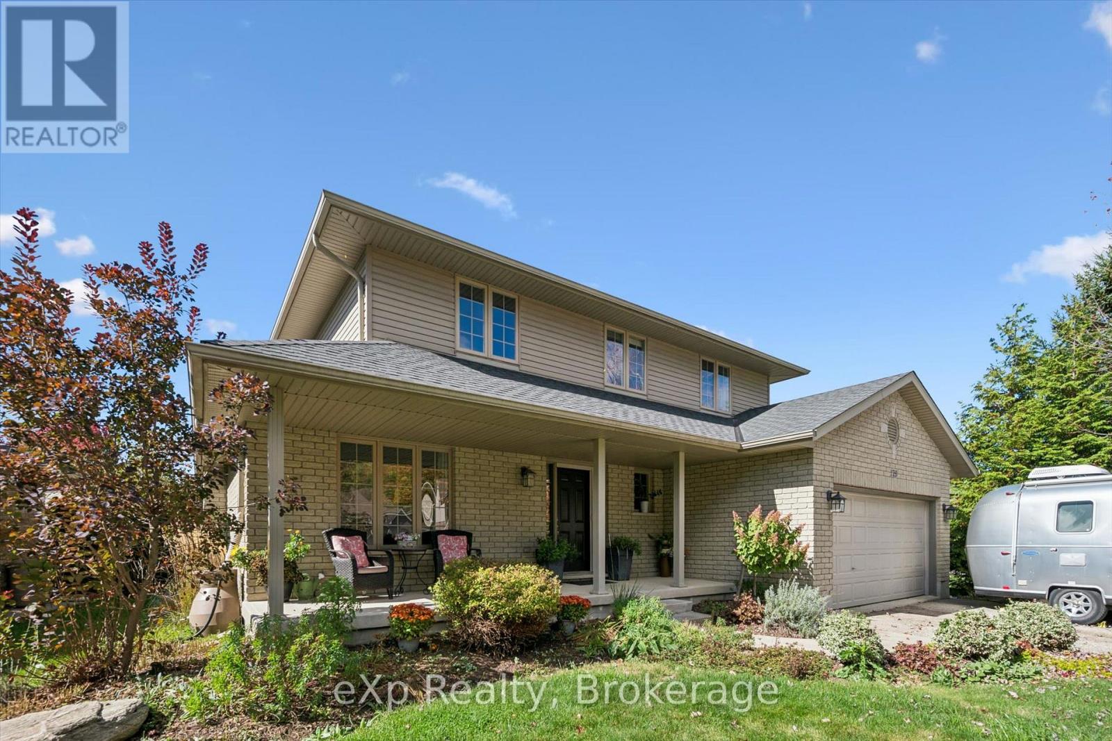 128 Keating Drive, Centre Wellington, Ontario  N0B 1S0 - Photo 3 - X13866722