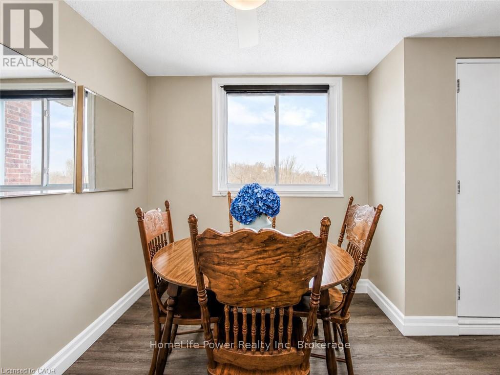 303 - 4 Avalon Place, Kitchener, Ontario N2M 4N6 - Photo 7 - X13866754
