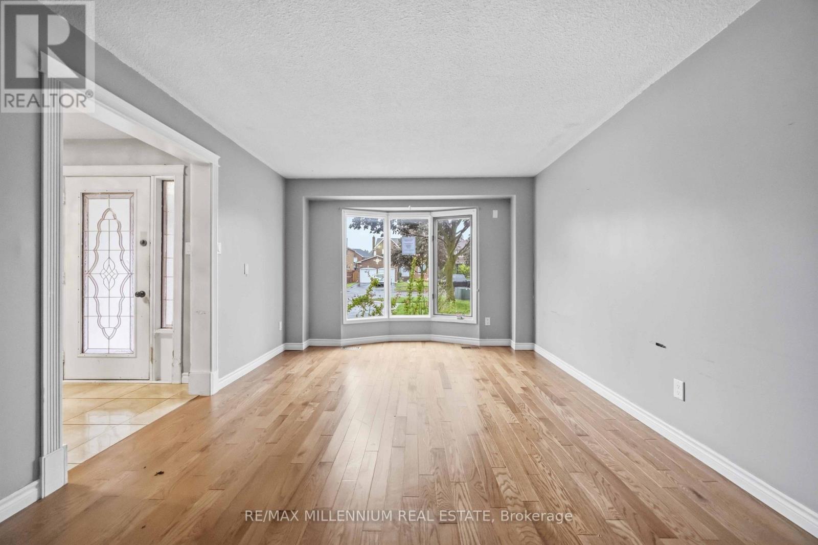 113 Glenabbey Drive, Clarington, Ontario  L1E 2B6 - Photo 4 - E13866494
