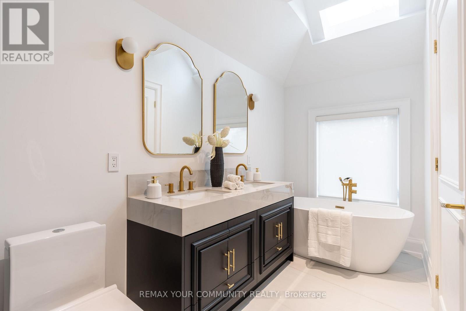 263 Linsmore Crescent, Toronto, Ontario  M4J 4L6 - Photo 27 - E13866696
