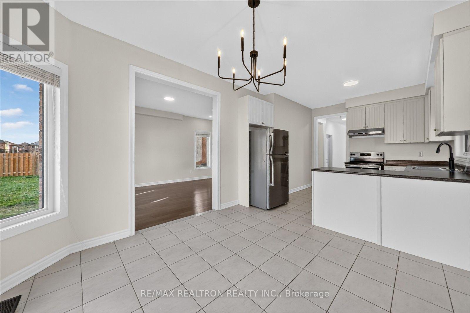 71 Terry Clayton Avenue, Brock, Ontario  L0K 1A0 - Photo 12 - N13866476