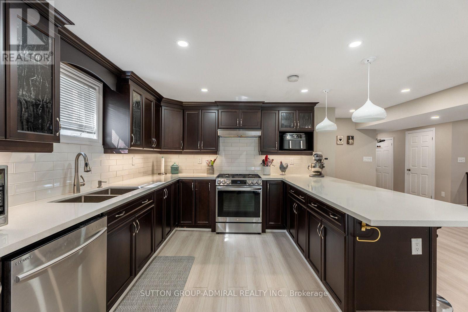 55 Maverick Crescent, Vaughan, Ontario  L6A 4L1 - Photo 43 - N13866488