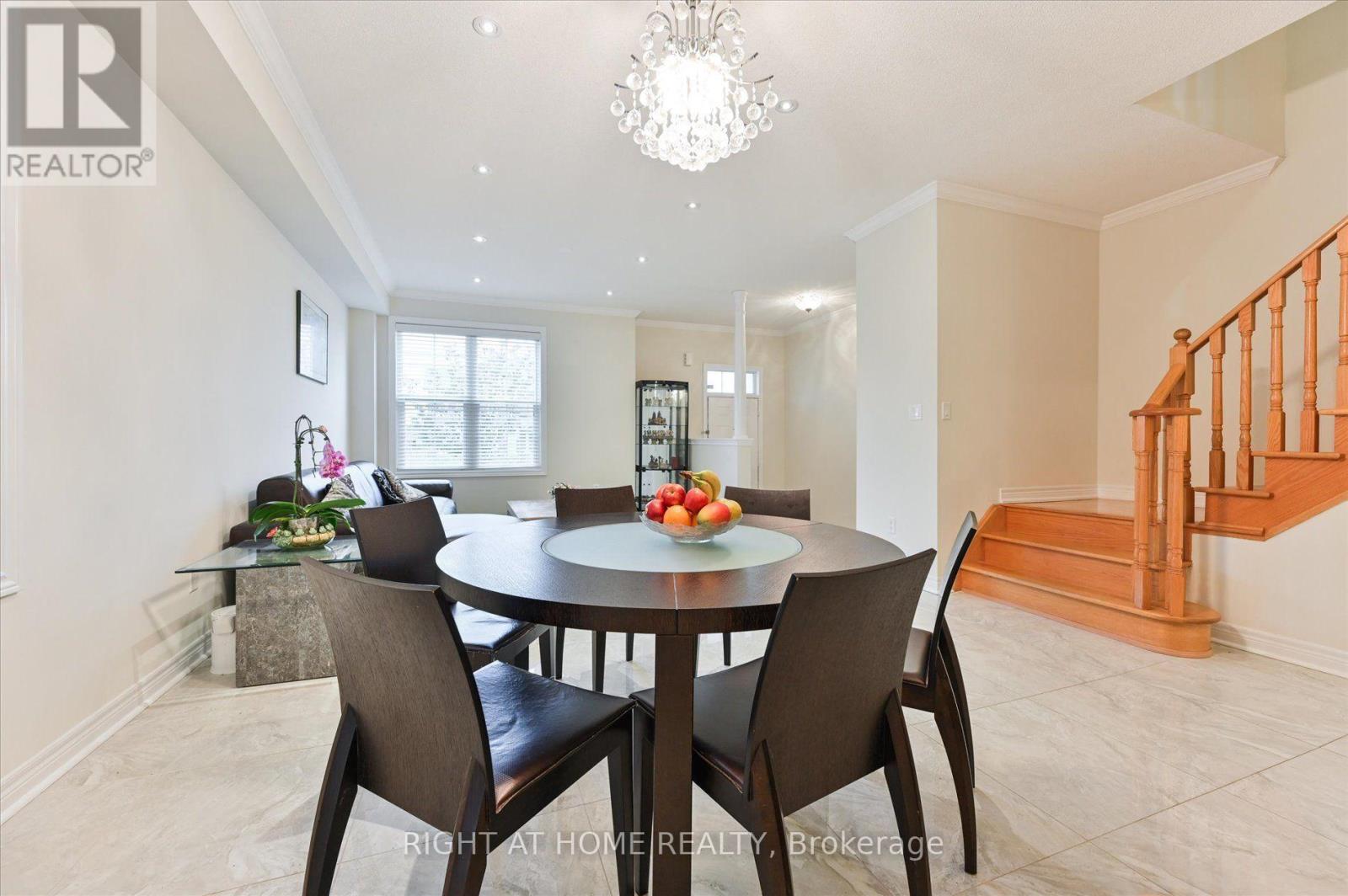 10490 Victoria Square Boulevard, Markham, Ontario  L6C 0A4 - Photo 7 - N13866534