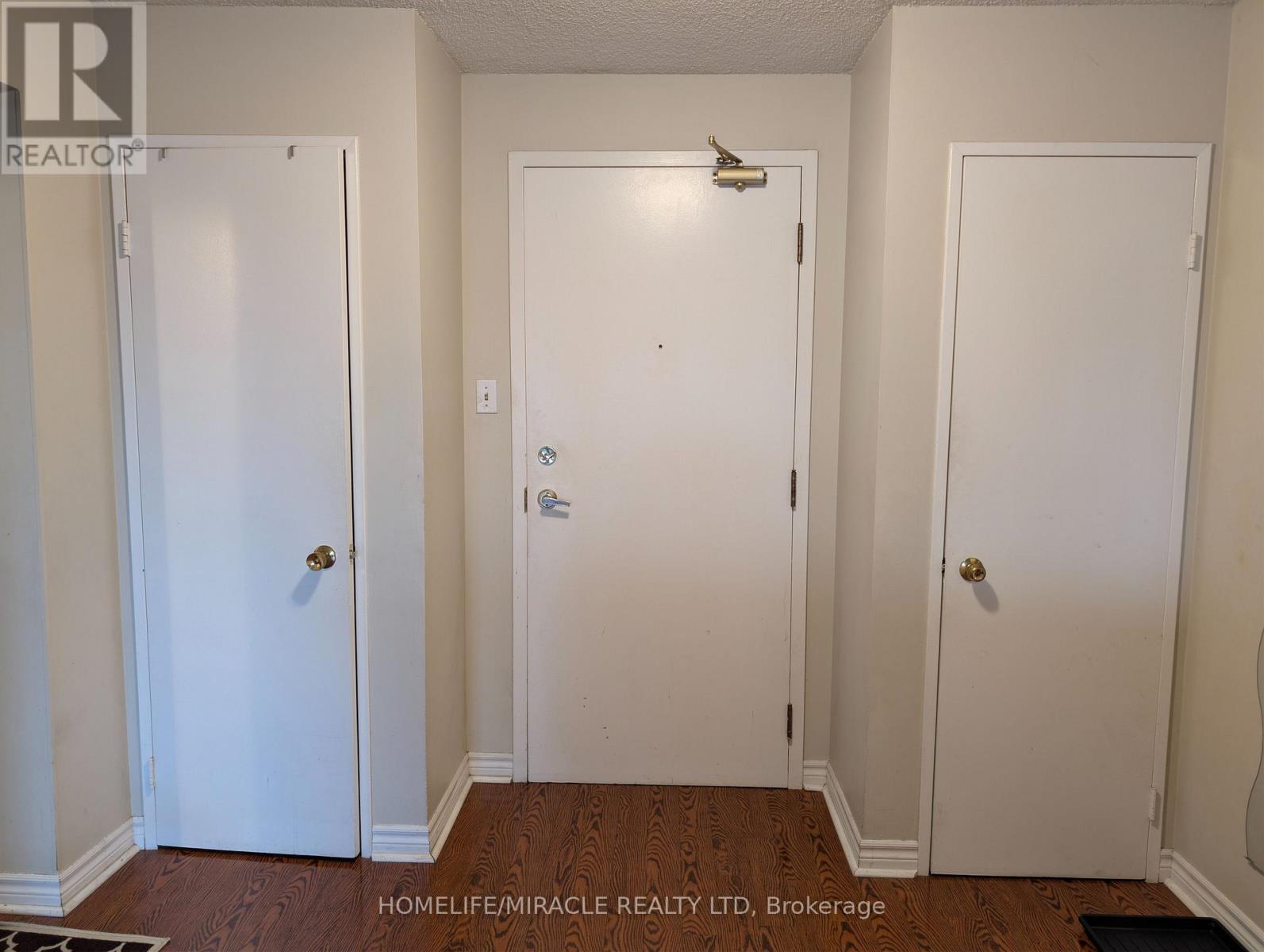 214 - 115 Hillcrest Avenue, Mississauga, Ontario  L5B 3Y9 - Photo 13 - W13866526