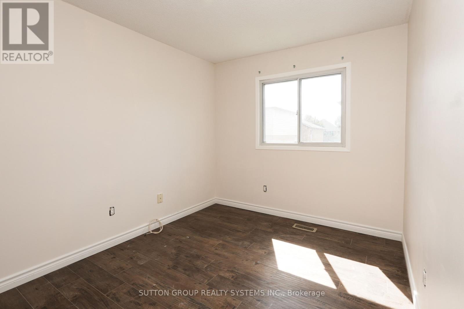 4118 Teakwood Drive, Mississauga, Ontario  L5C 3L6 - Photo 13 - W13866530