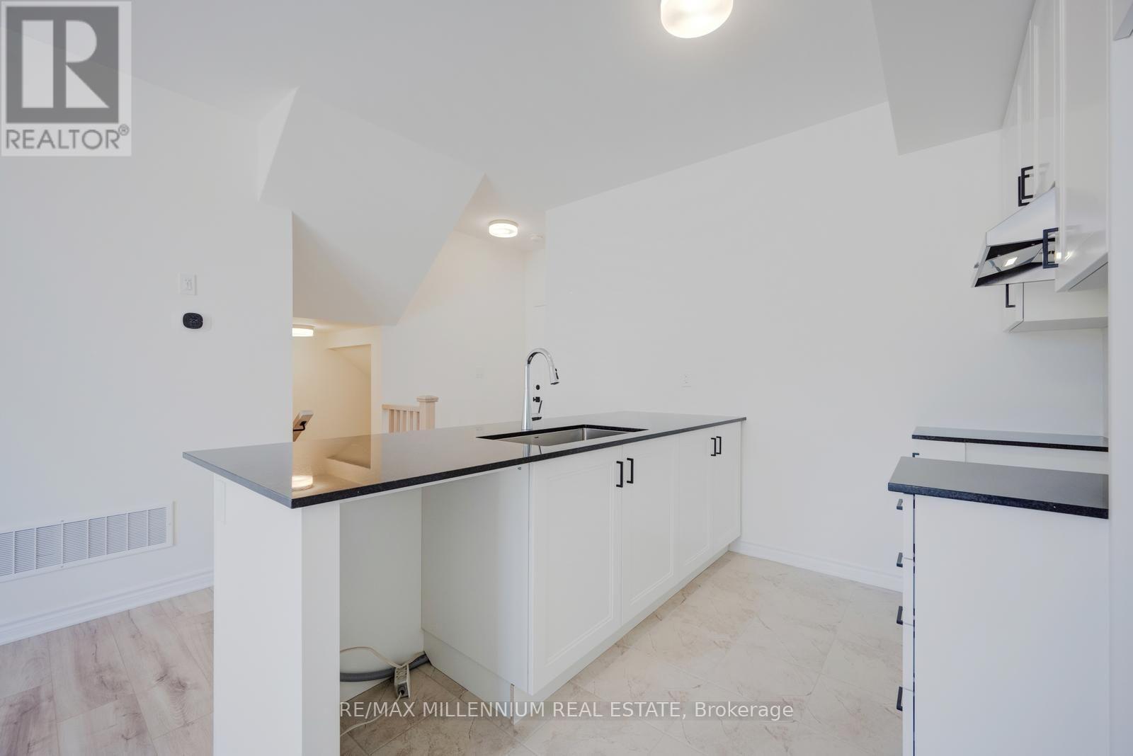Main - 50 Thornbird Crescent, Brampton, Ontario  L7A 0B8 - Photo 13 - W13866584