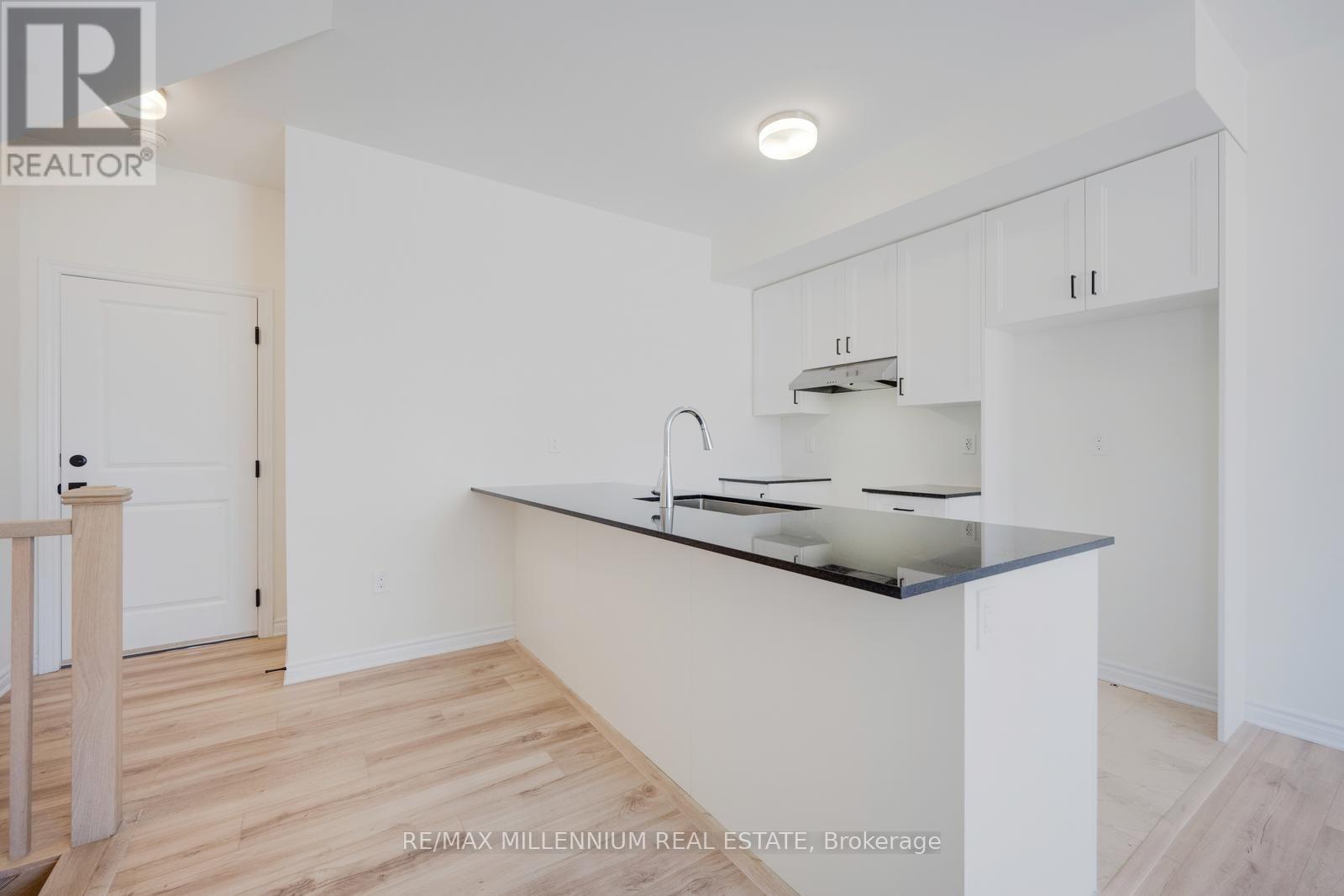 Main - 50 Thornbird Crescent, Brampton, Ontario  L7A 0B8 - Photo 15 - W13866584