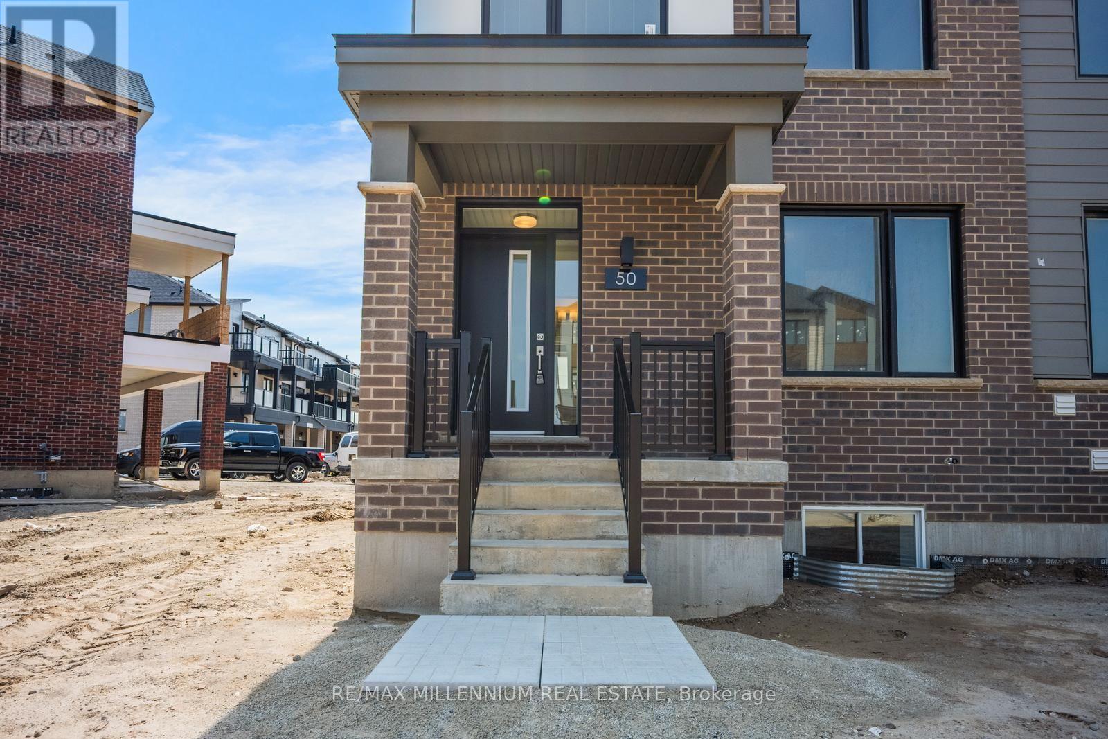 Main - 50 Thornbird Crescent, Brampton, Ontario  L7A 0B8 - Photo 5 - W13866584