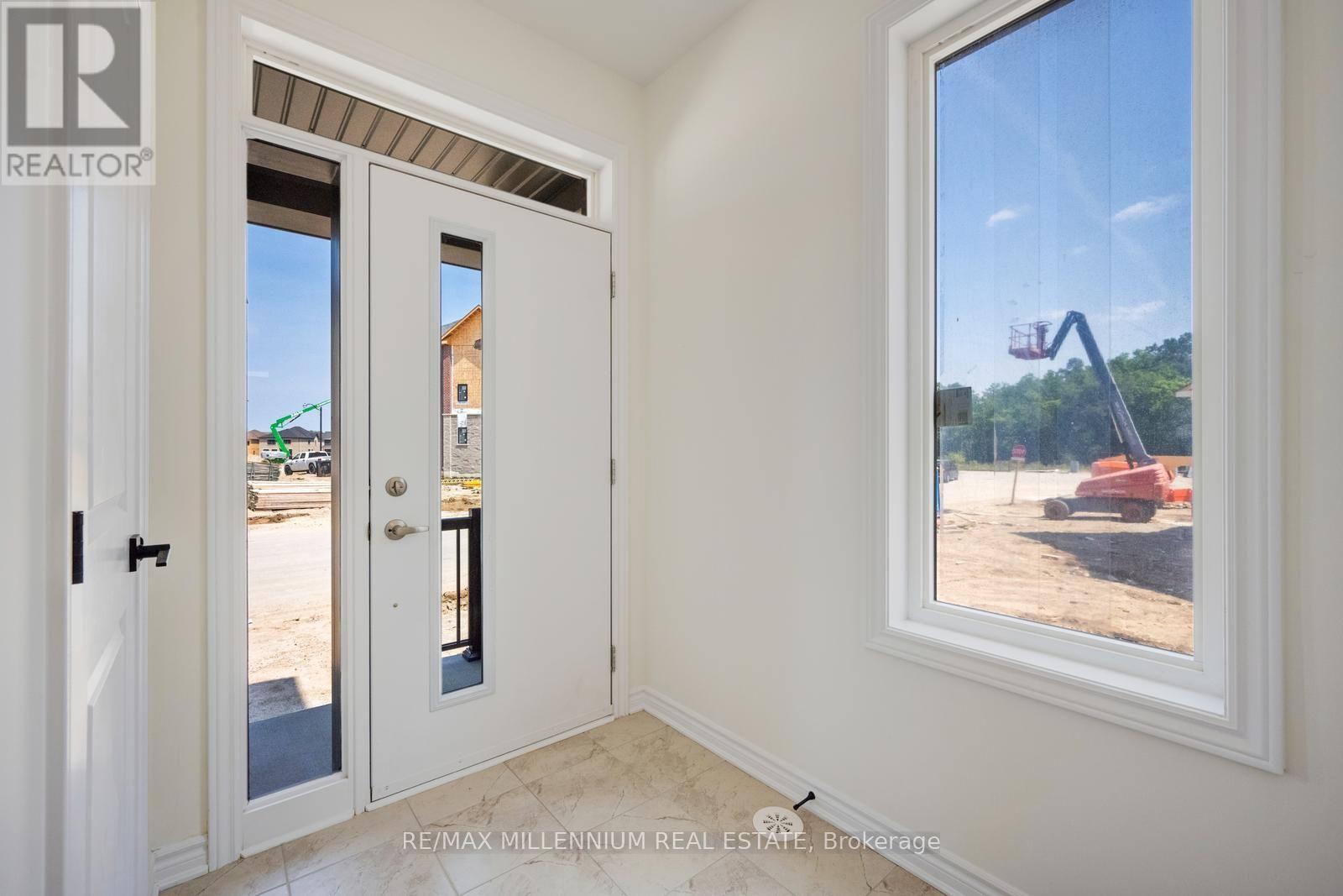 Main - 50 Thornbird Crescent, Brampton, Ontario  L7A 0B8 - Photo 8 - W13866584
