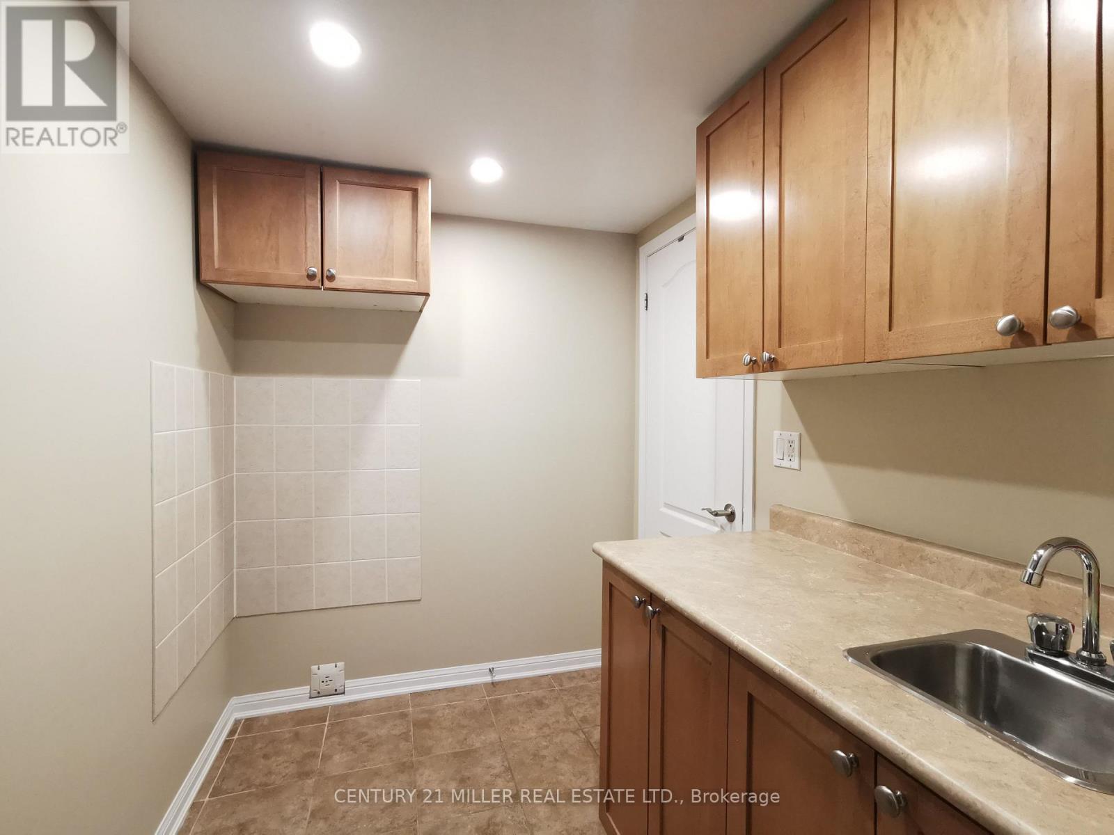 670 Holly Avenue, Milton, Ontario  L9T 0G2 - Photo 5 - W13866590