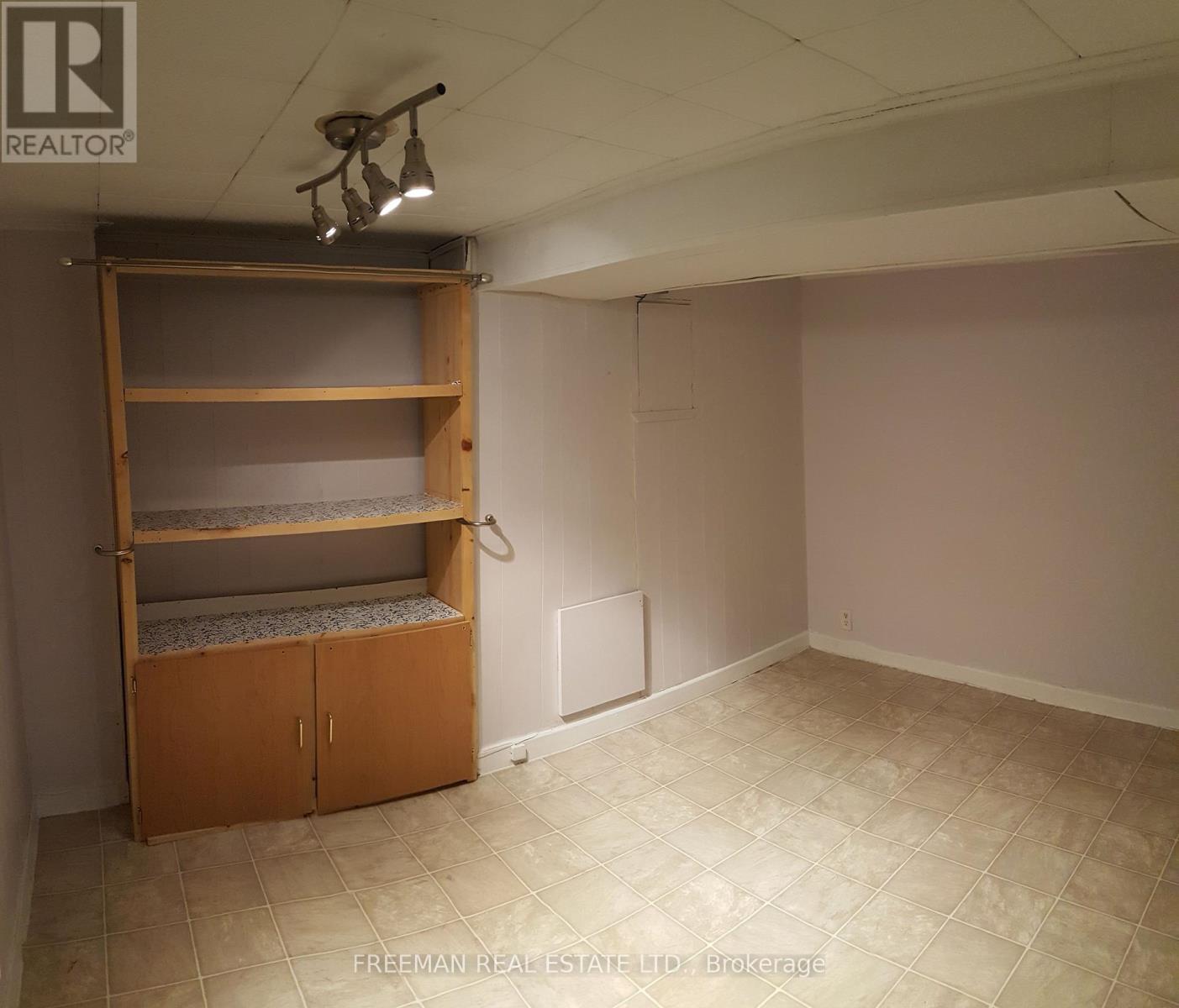 203 Fairview Avenue, Toronto, Ontario  M6P 3A6 - Photo 21 - W13866628