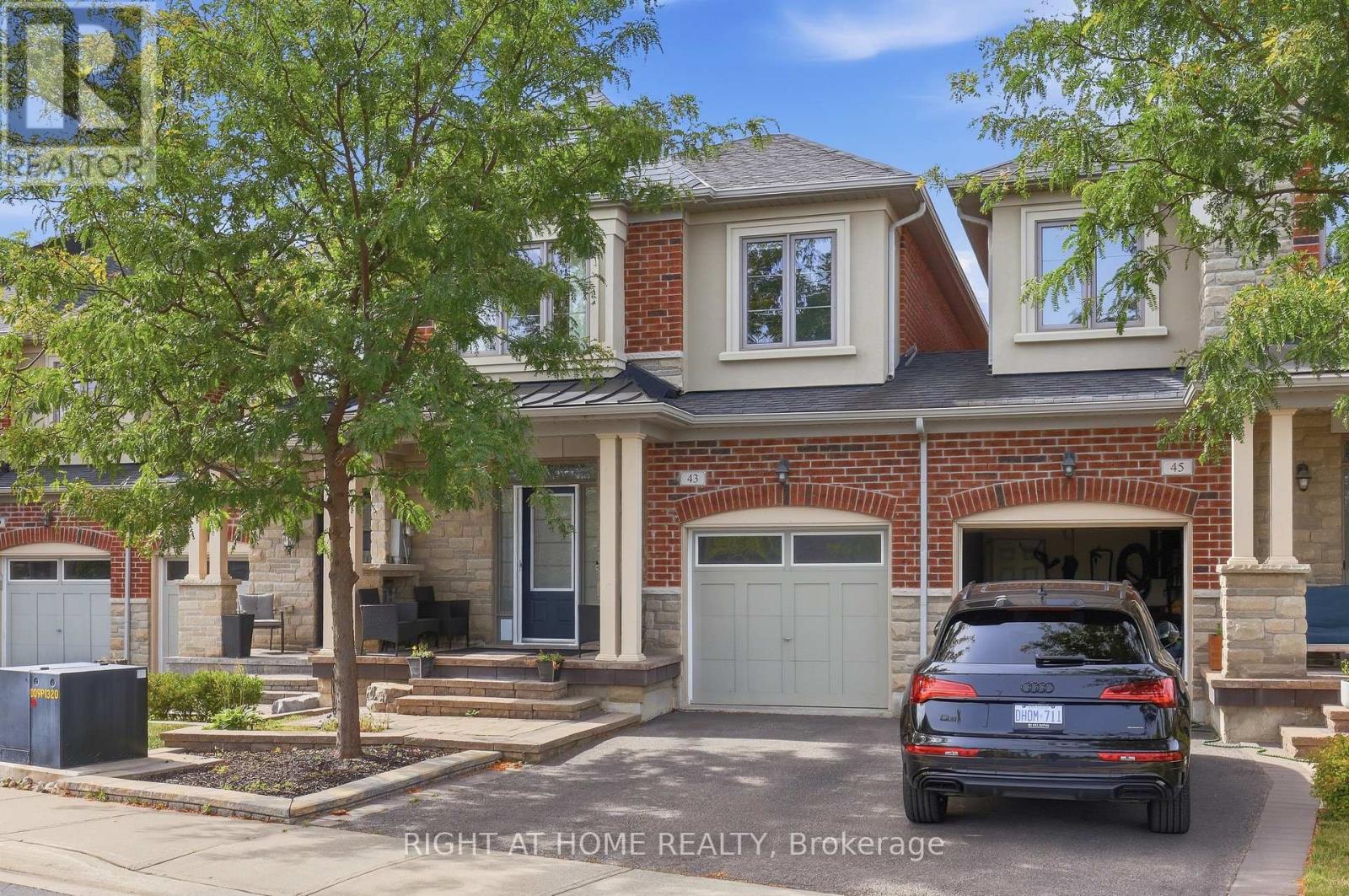 43 DIAMOND LEAF LANE, Halton Hills, Ontario