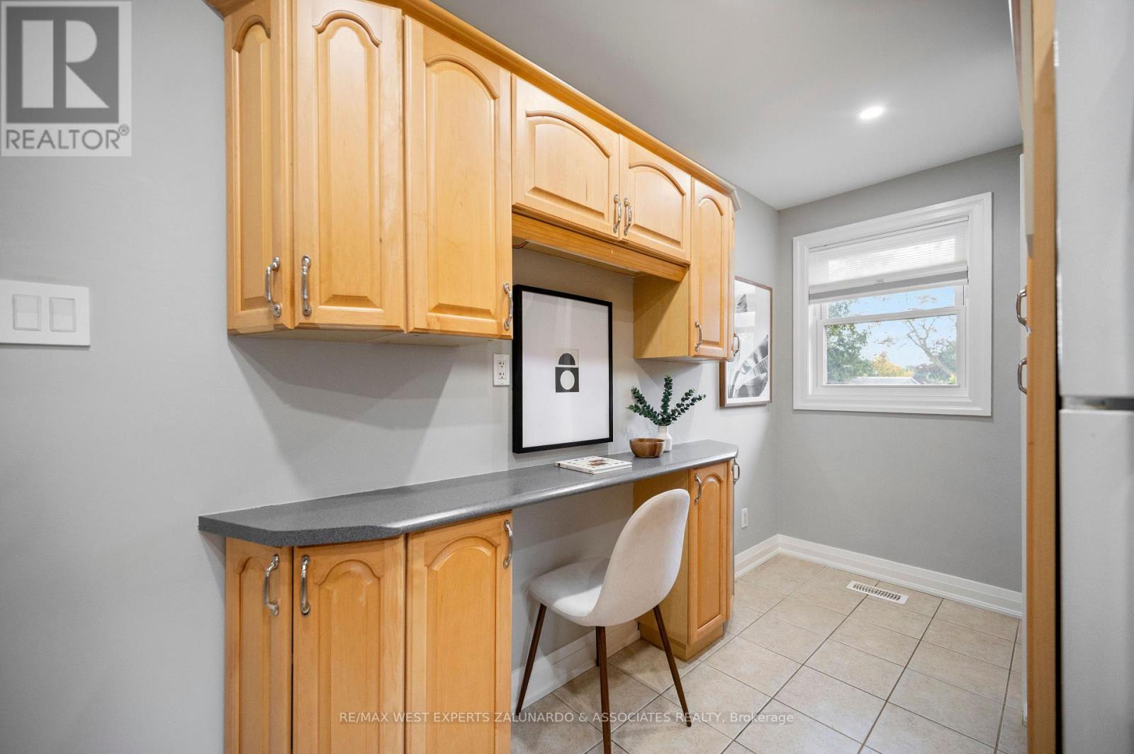 56 Roxaline Street, Toronto, Ontario  M9P 2Y9 - Photo 24 - W13866804