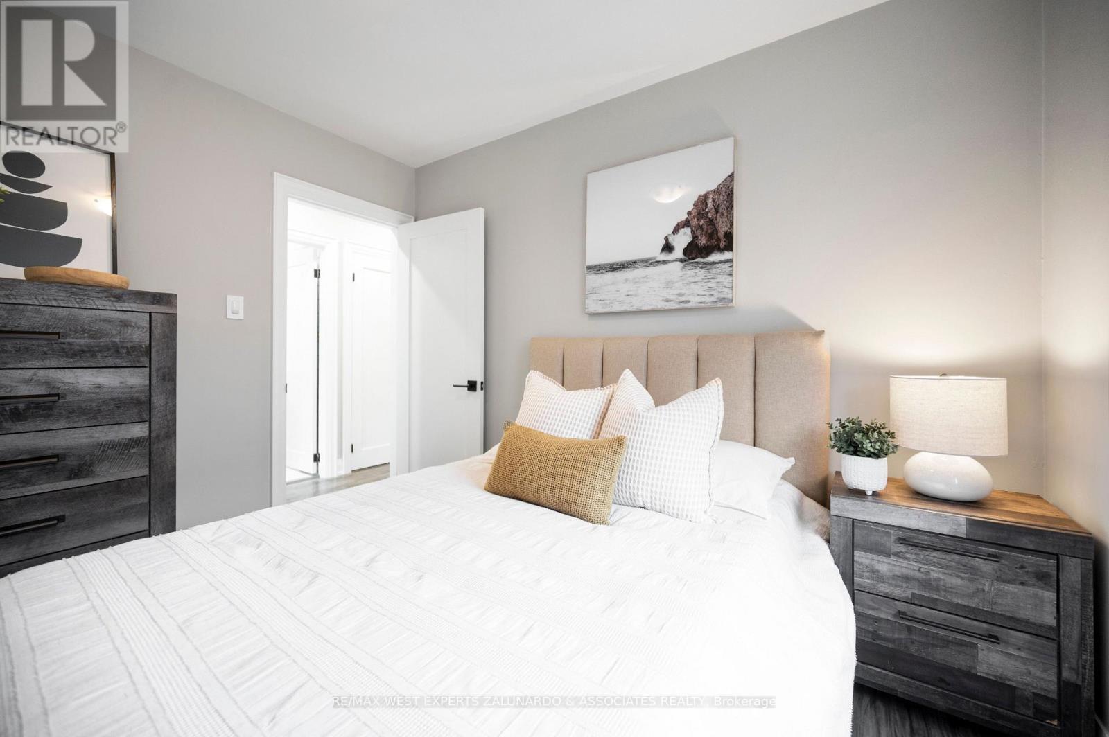 56 Roxaline Street, Toronto, Ontario  M9P 2Y9 - Photo 33 - W13866804