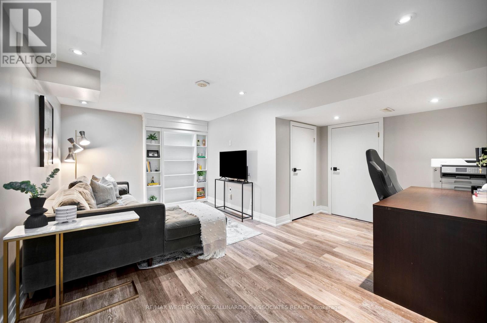 56 Roxaline Street, Toronto, Ontario  M9P 2Y9 - Photo 35 - W13866804