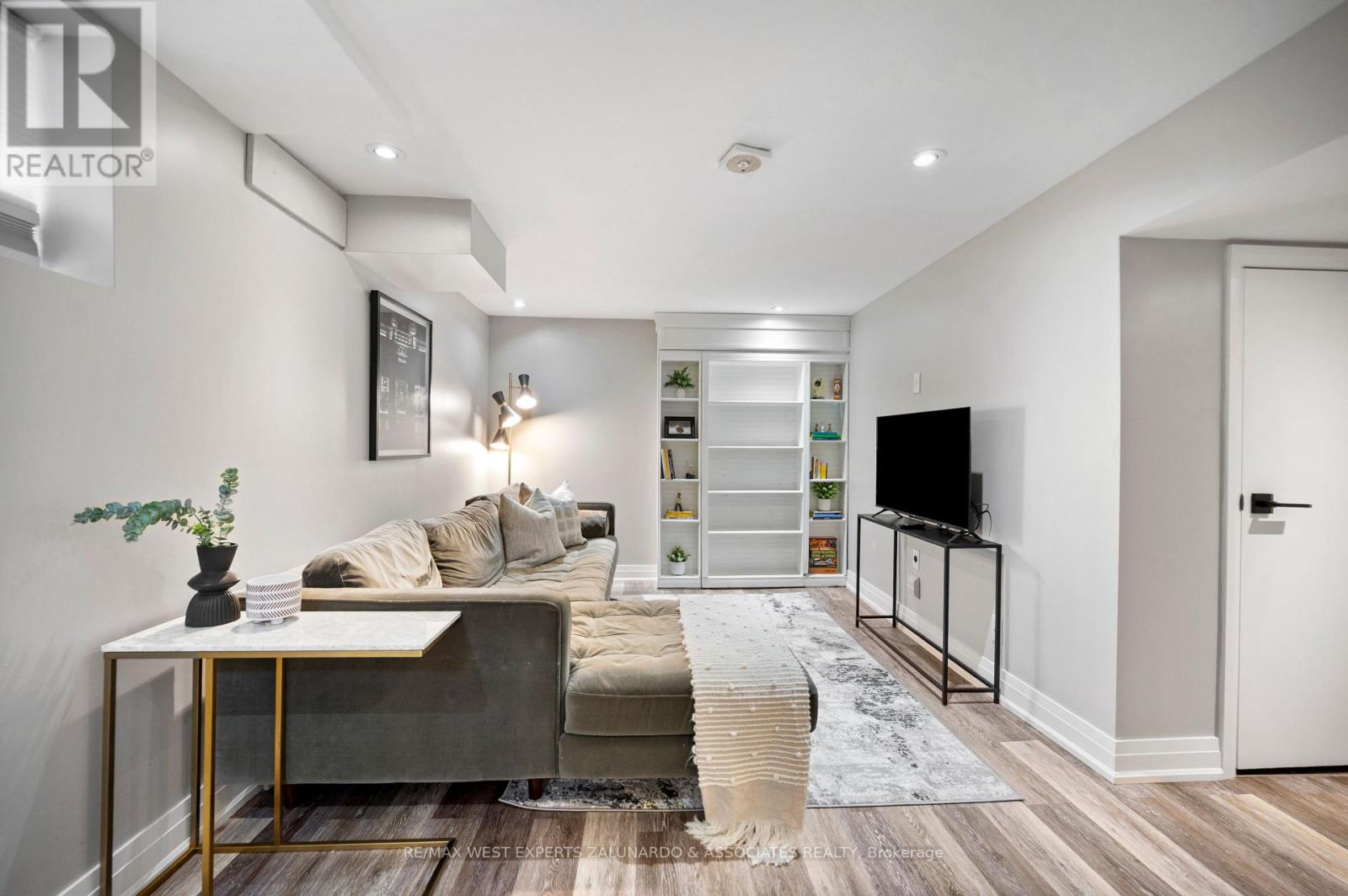 56 Roxaline Street, Toronto, Ontario  M9P 2Y9 - Photo 36 - W13866804