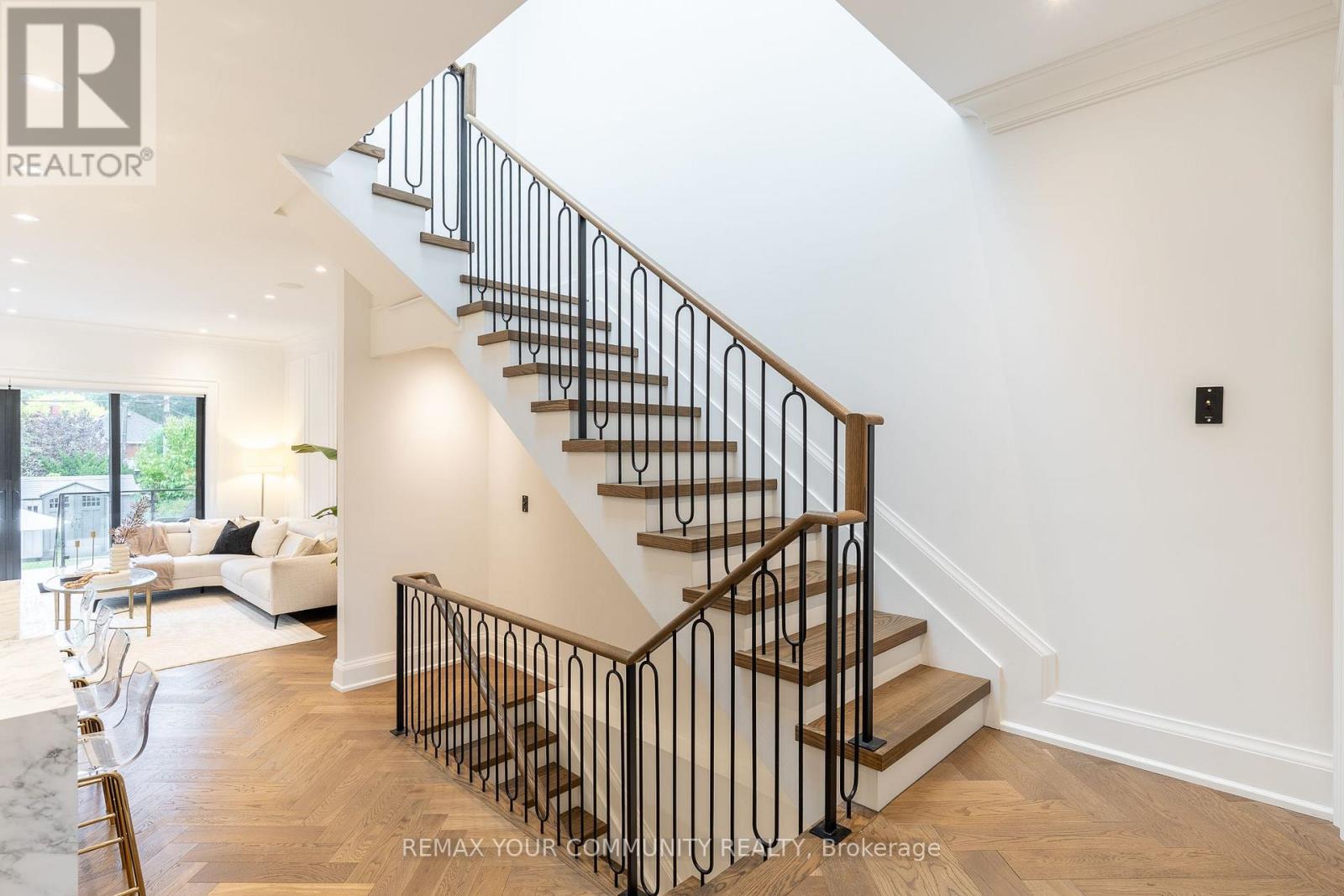 263 Linsmore Crescent, Toronto, Ontario  M4J 4L6 - Photo 20 - E13866696
