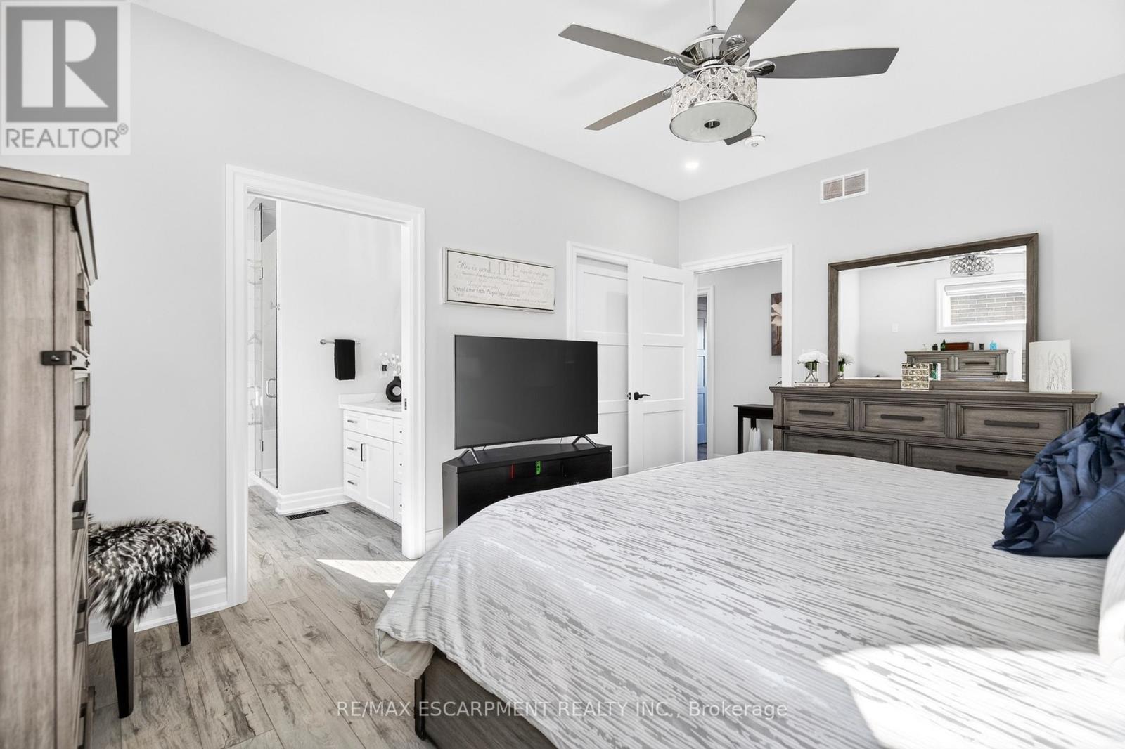 4237 Manson Lane, Lincoln, Ontario  L0R 1G0 - Photo 13 - X13866540