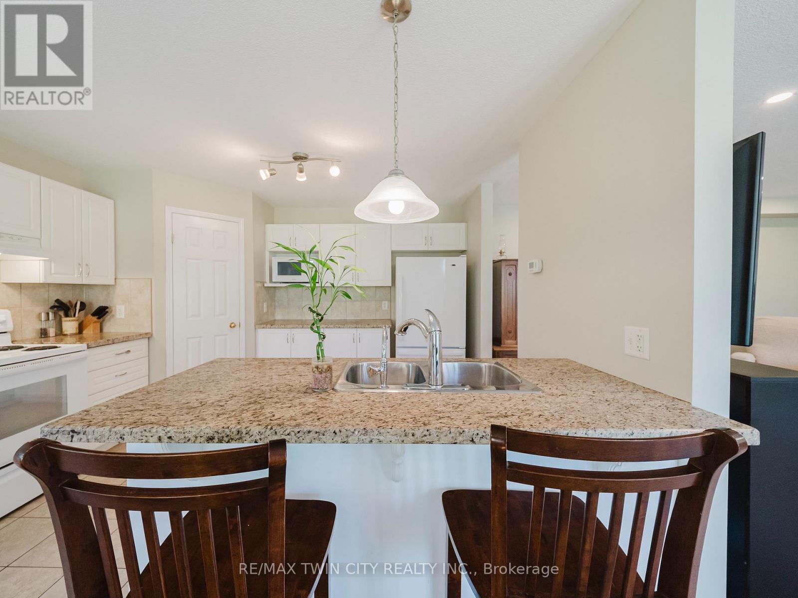 24 Joseph Lichti Lane, Wilmot, Ontario  N3A 4S3 - Photo 14 - X13866578
