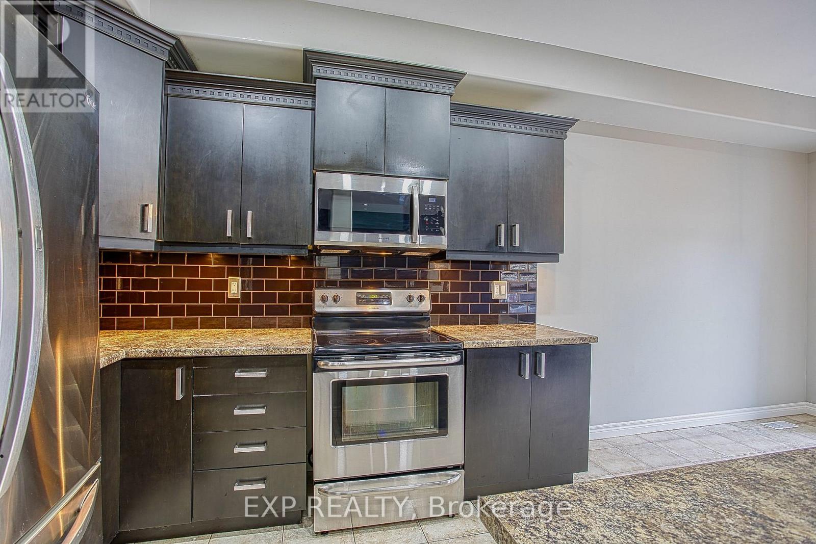 Main - 52 Dartmouth Gate, Hamilton, Ontario  L8E 0B9 - Photo 14 - X13866692