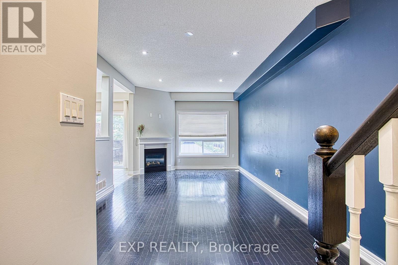 Main - 52 Dartmouth Gate, Hamilton, Ontario  L8E 0B9 - Photo 4 - X13866692